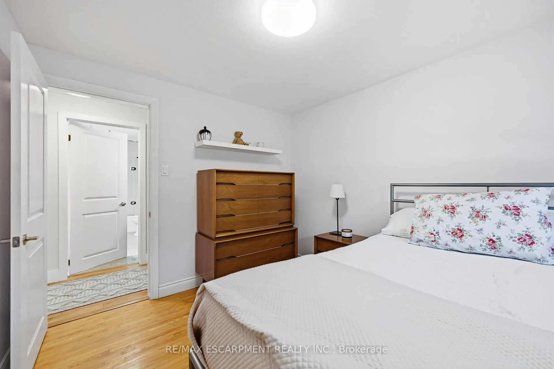 Photo 28 of 563 Elwood Road, Burlington, Roseland — HOMEH