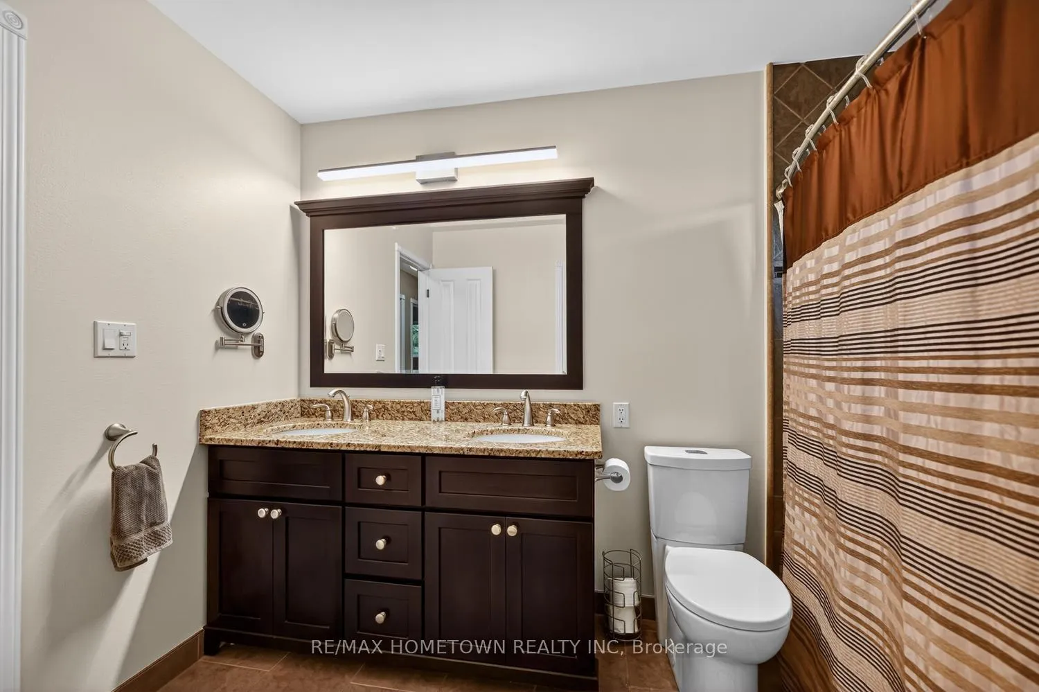 Photo 24 of 736 Comstock Crescent, Brockville — HOMEH