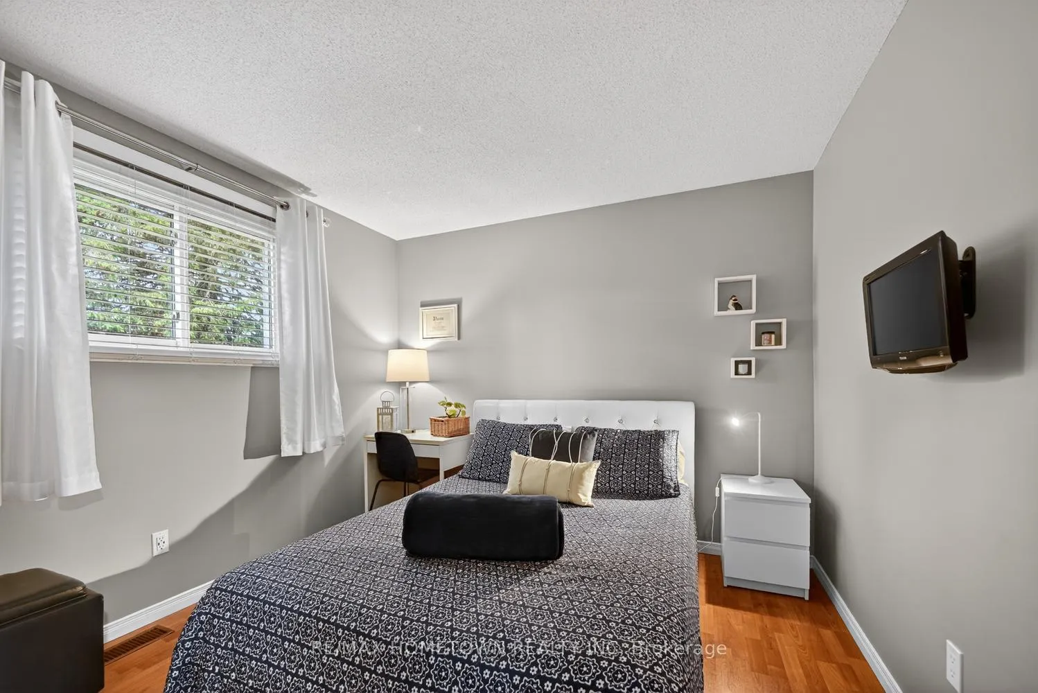 Photo 26 of 736 Comstock Crescent, Brockville — HOMEH