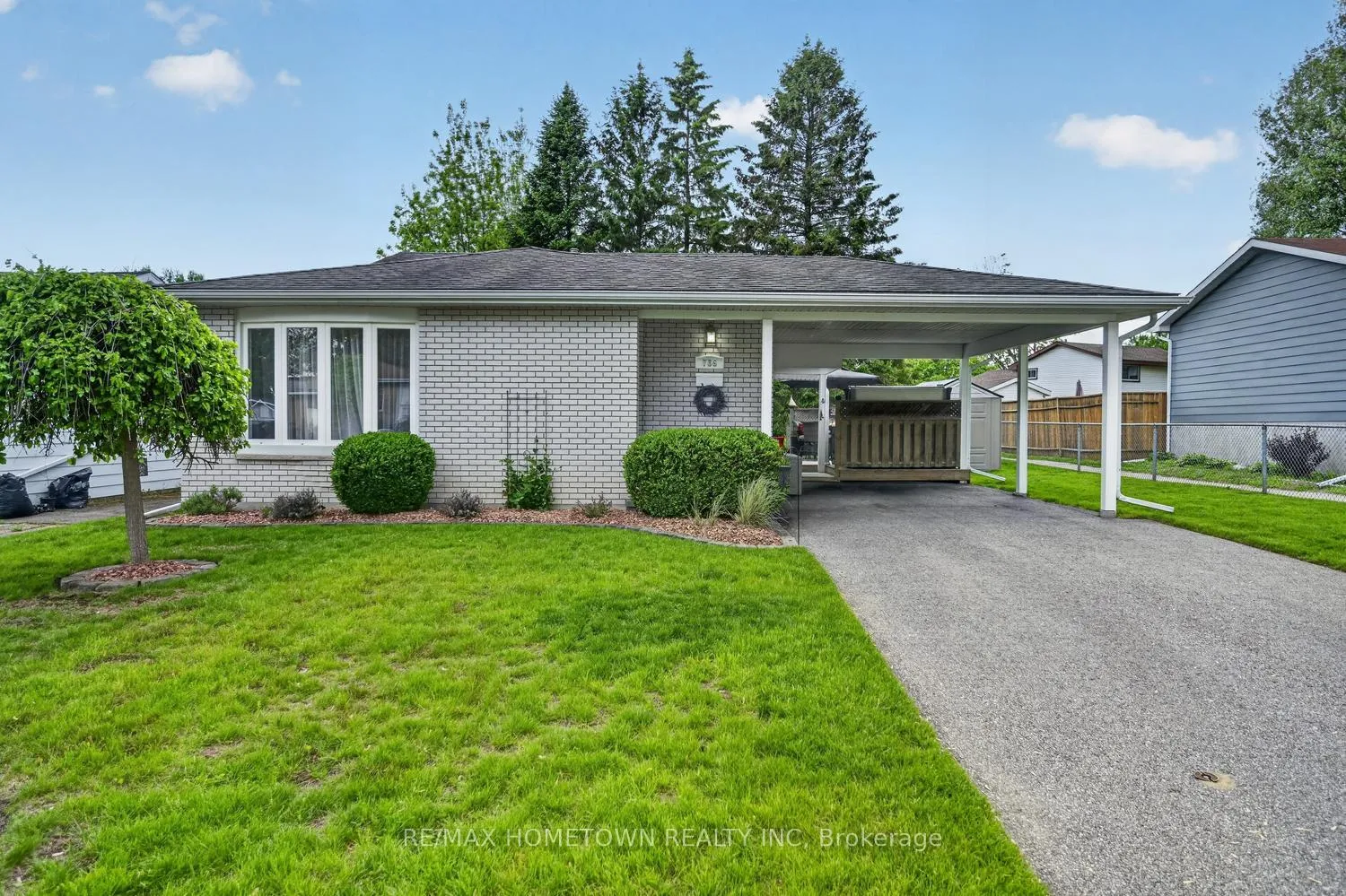 Photo 37 of 736 Comstock Crescent, Brockville — HOMEH