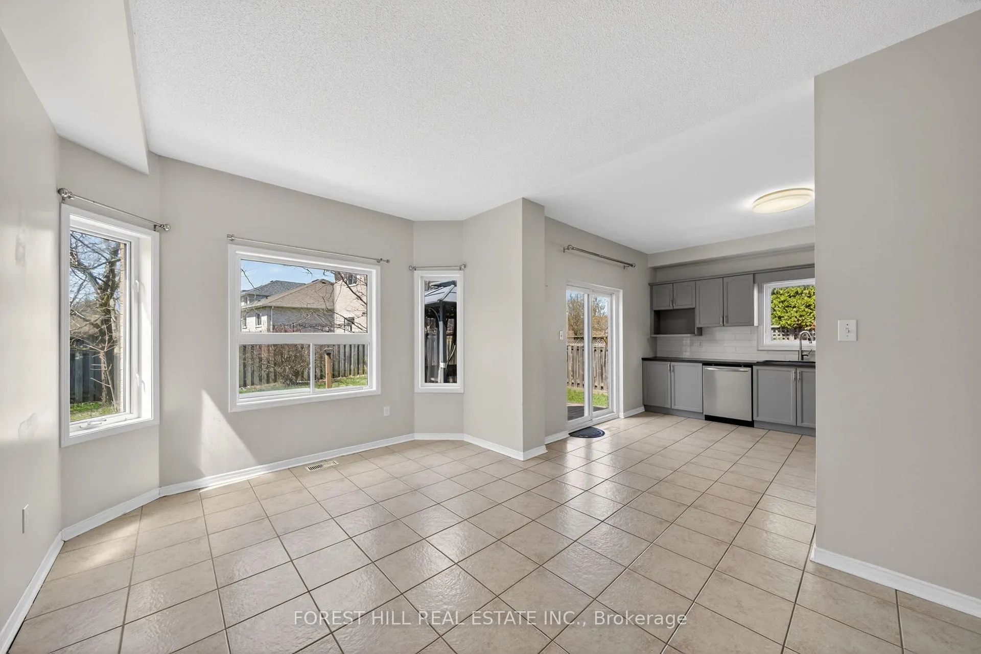 Photo 13 of 1937 Wilson Street, Innisfil, Alcona — HOMEH