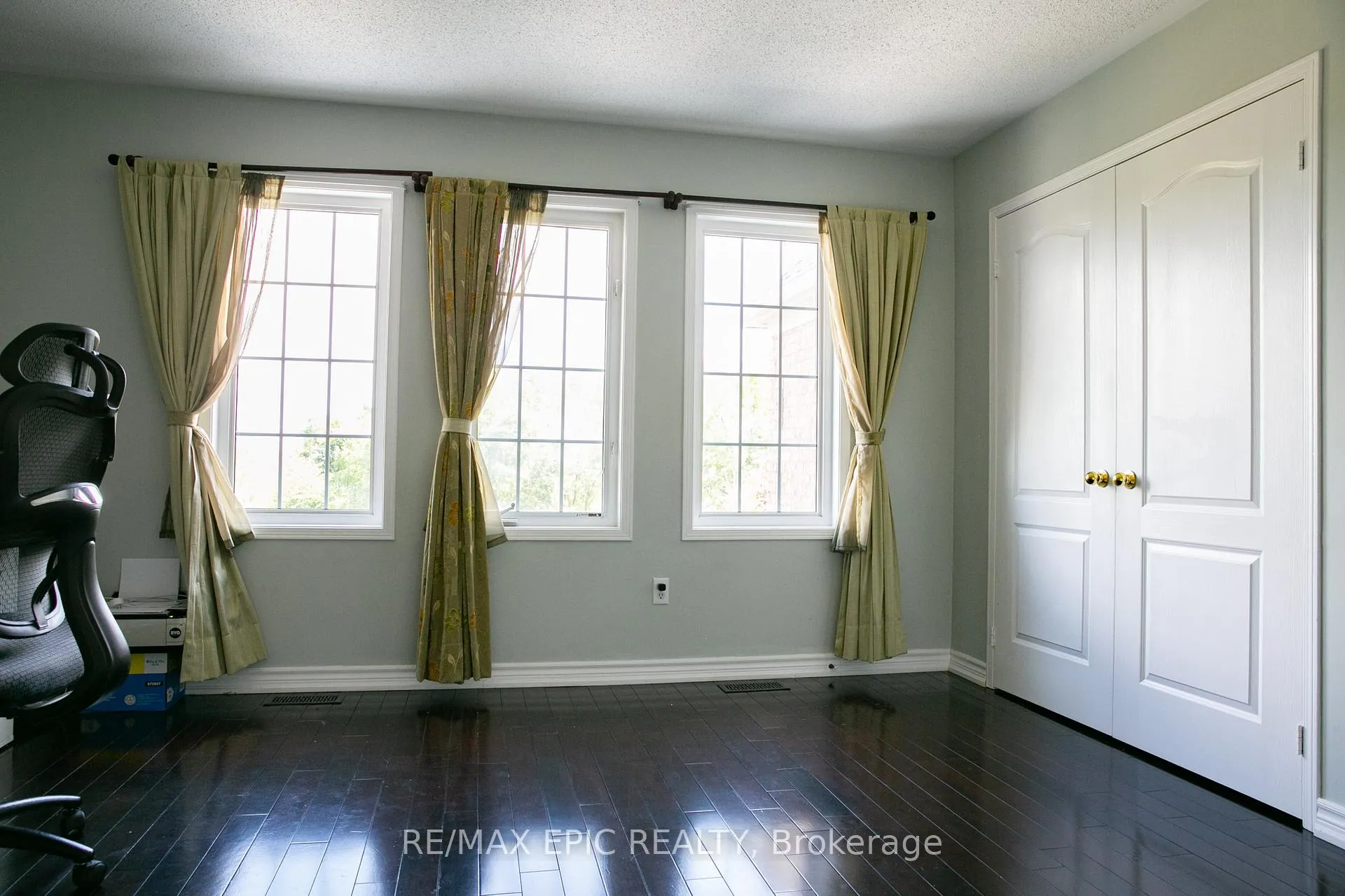 Photo 13 of 45 Golden Meadow Drive, Markham, Wismer — HOMEH