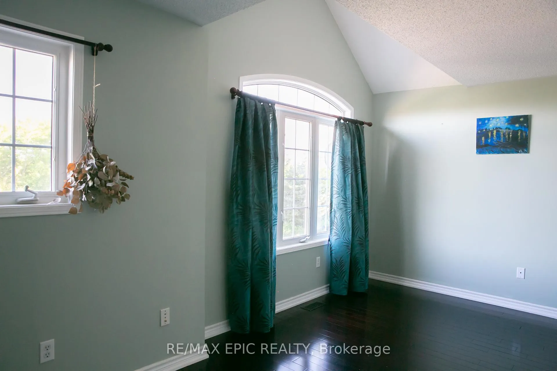Photo 14 of 45 Golden Meadow Drive, Markham, Wismer — HOMEH