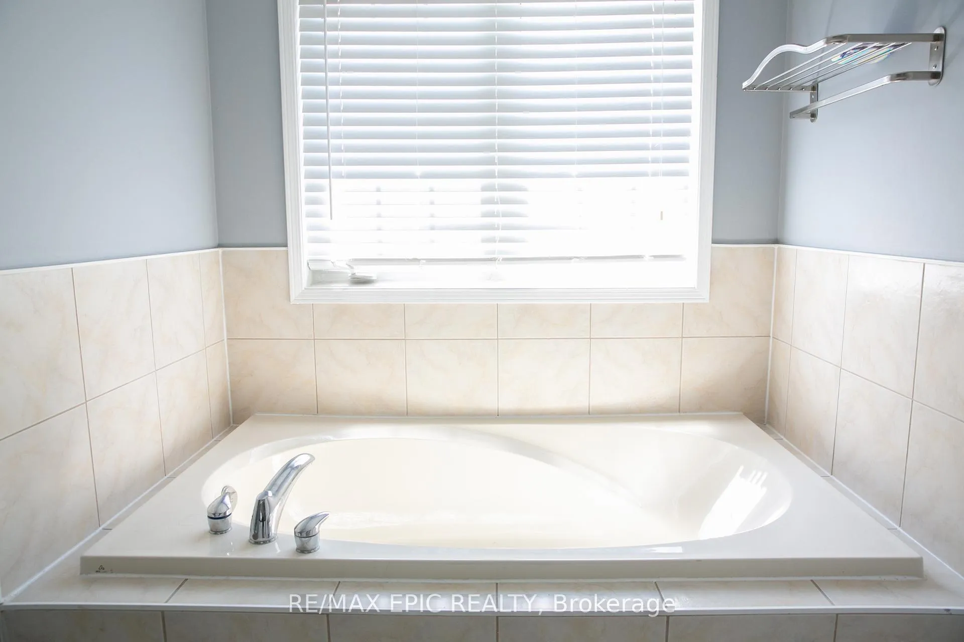 Photo 16 of 45 Golden Meadow Drive, Markham, Wismer — HOMEH