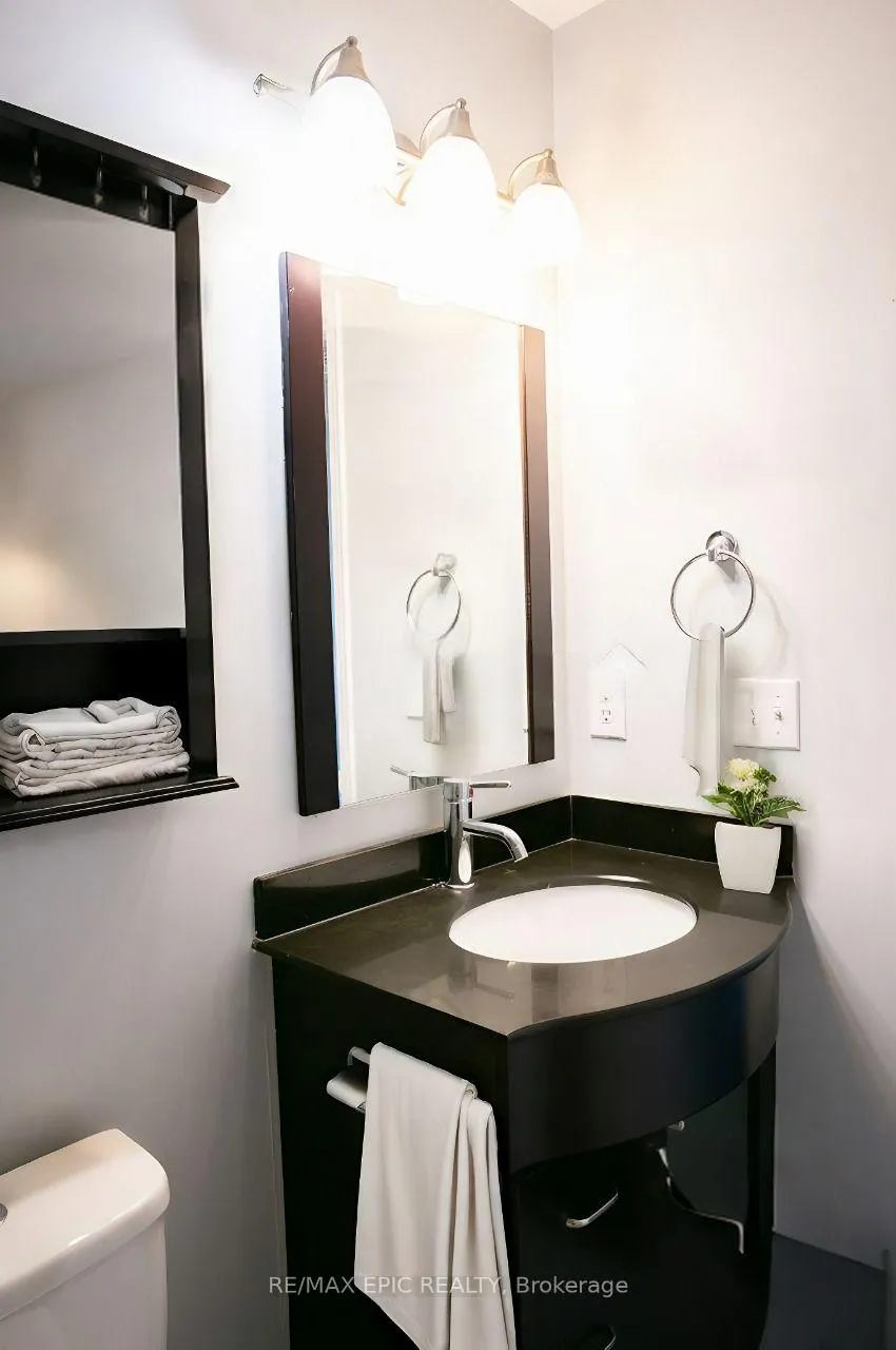 Photo 17 of 45 Golden Meadow Drive, Markham, Wismer — HOMEH