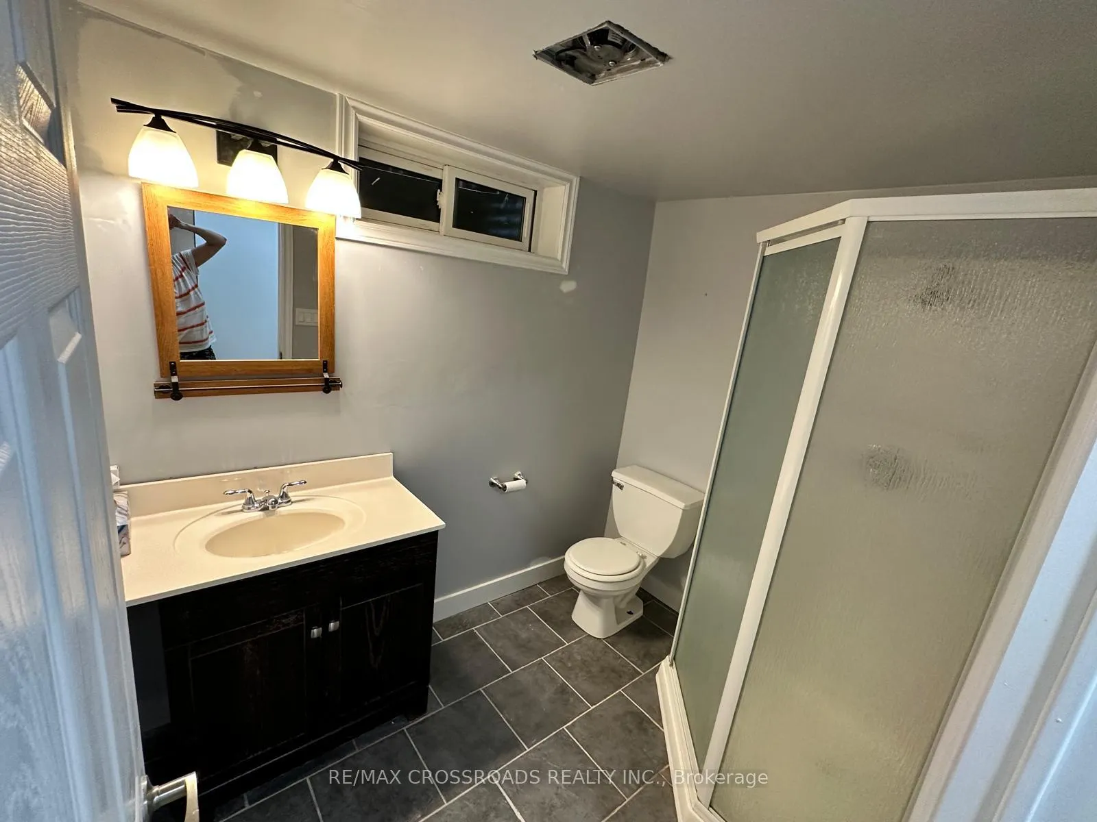 Photo 6 of 256 Birchcliffe Crescent, Hamilton, Berrisfield — HOMEH