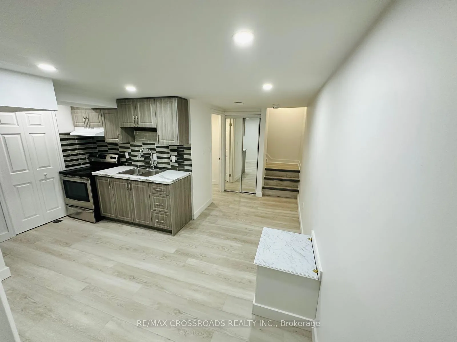 Photo 8 of 256 Birchcliffe Crescent, Hamilton, Berrisfield — HOMEH