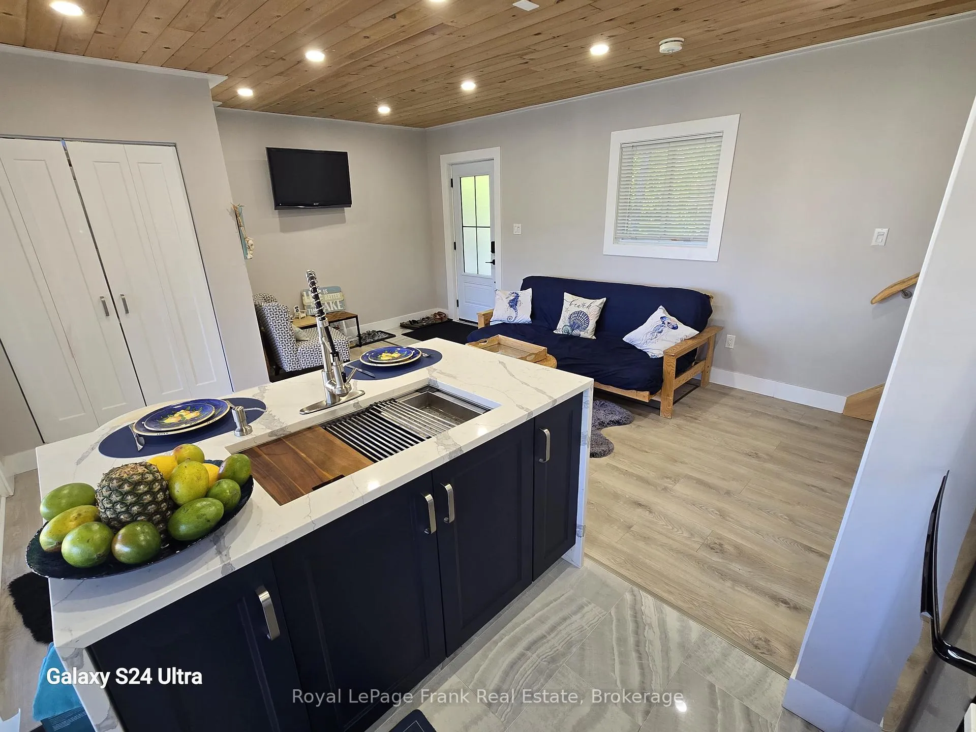 Photo 39 of 71 Falls Bay Road, Kawartha Lakes, Bobcaygeon — HOMEH