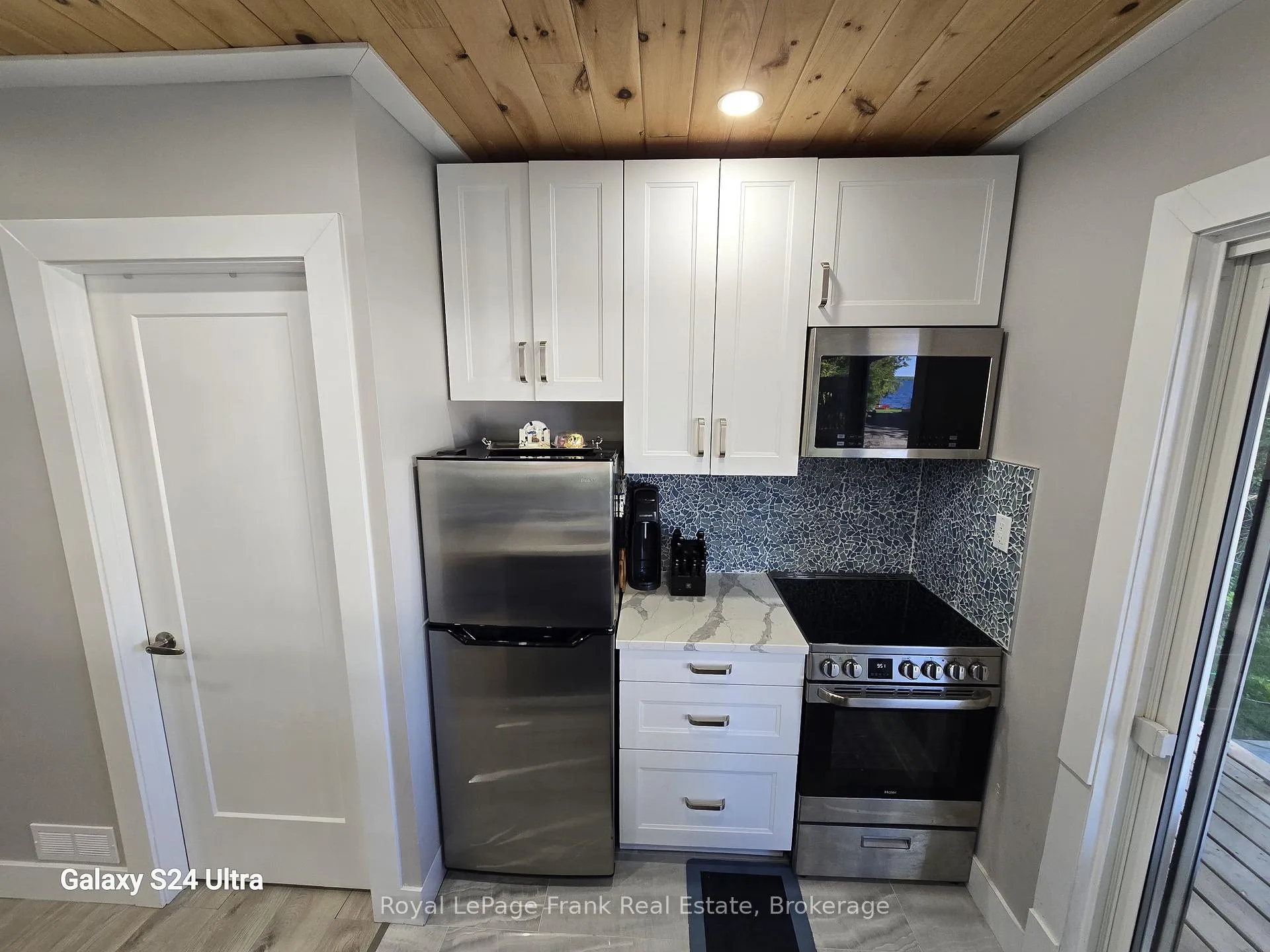 Photo 40 of 71 Falls Bay Road, Kawartha Lakes, Bobcaygeon — HOMEH