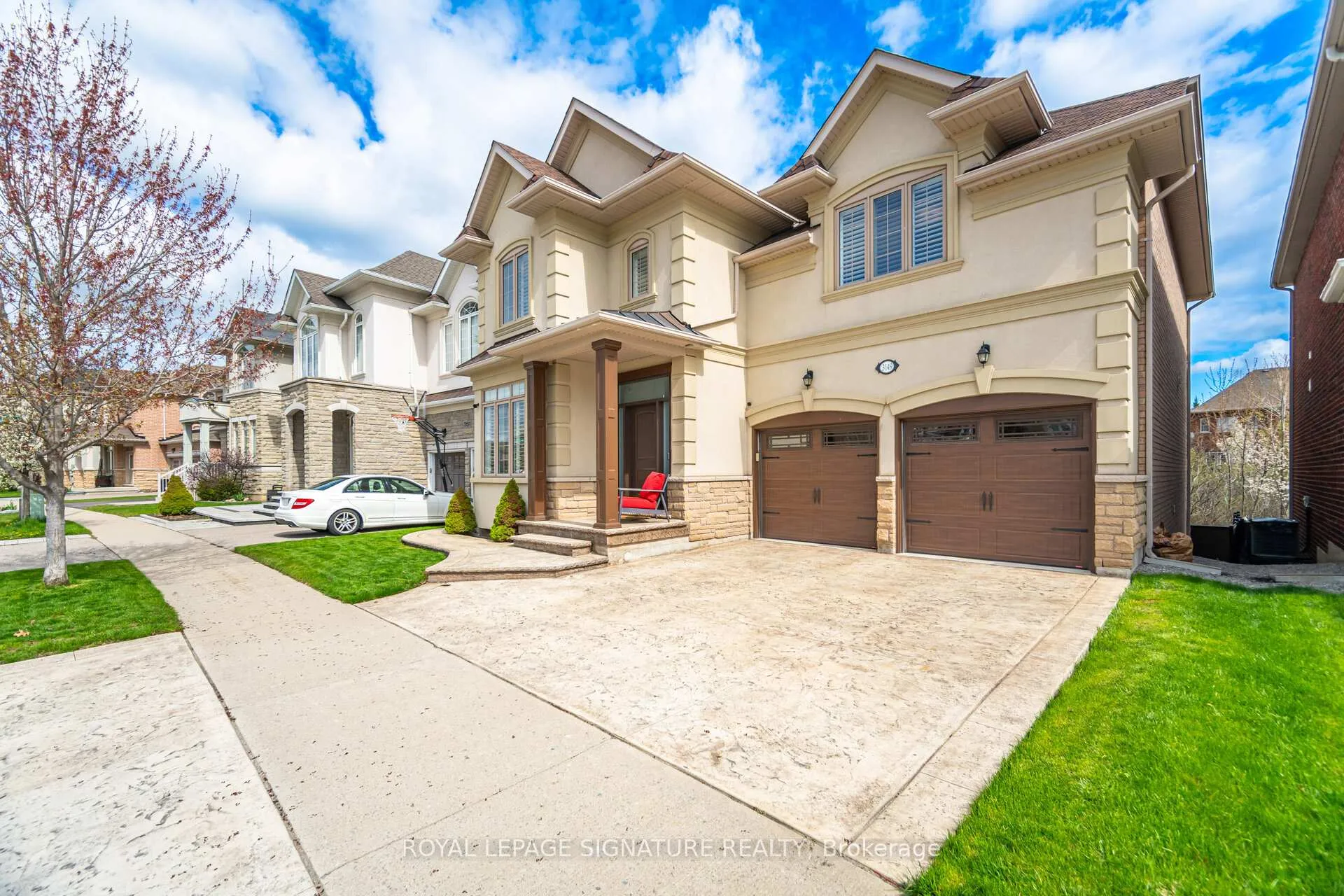 Photo 2 of 3149 Velebit Park Boulevard, Burlington, Alton — HOMEH