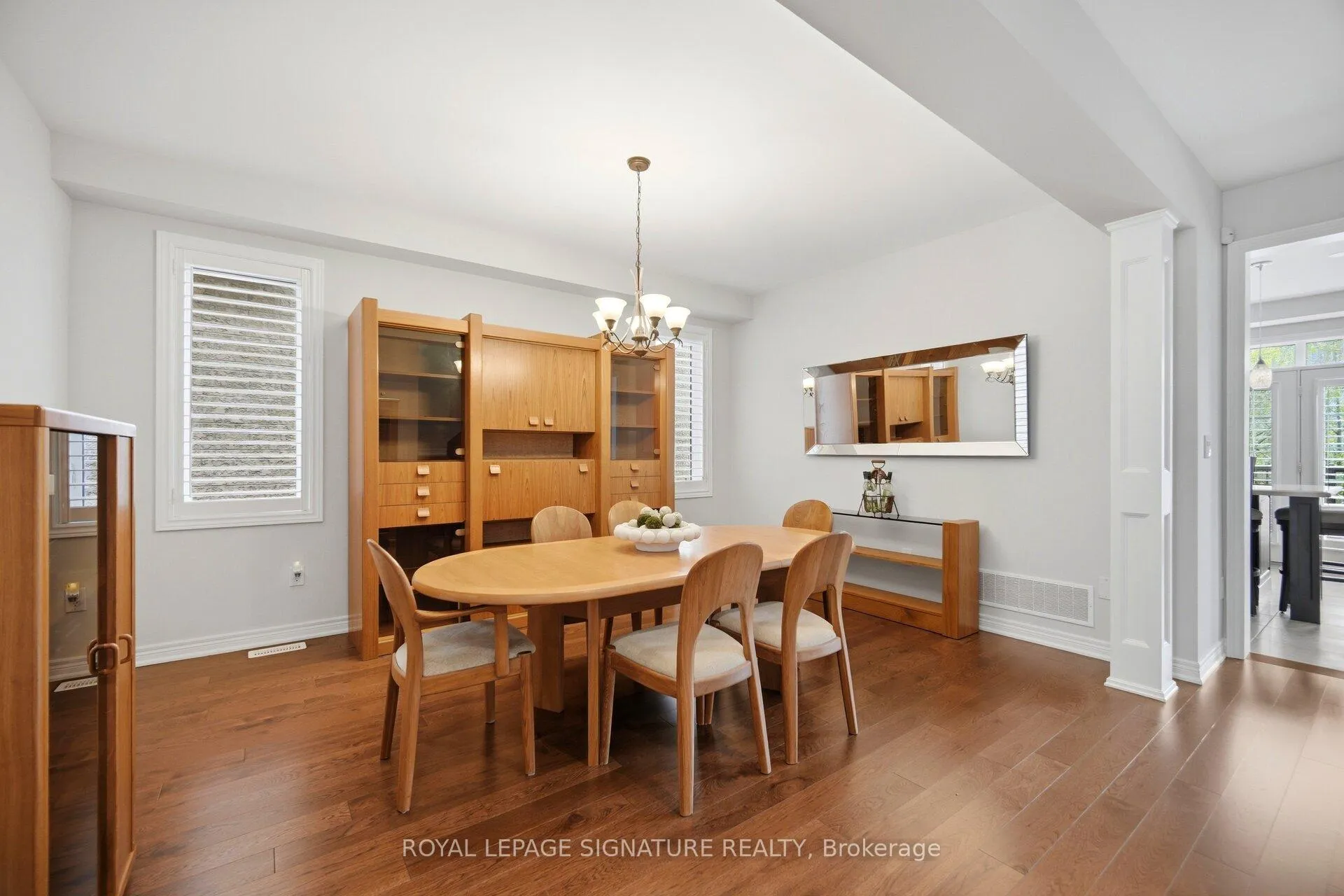 Photo 11 of 3149 Velebit Park Boulevard, Burlington, Alton — HOMEH