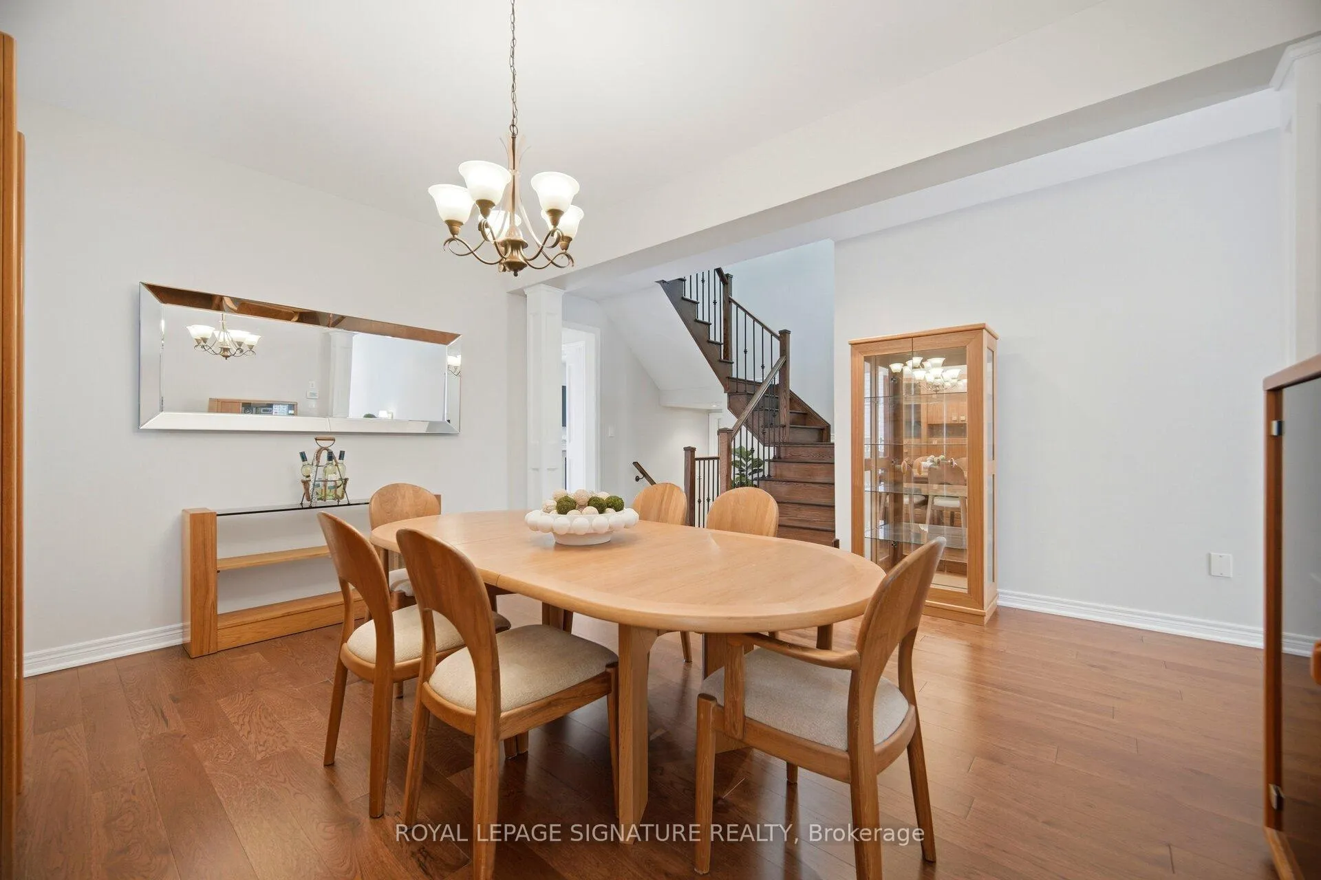 Photo 12 of 3149 Velebit Park Boulevard, Burlington, Alton — HOMEH