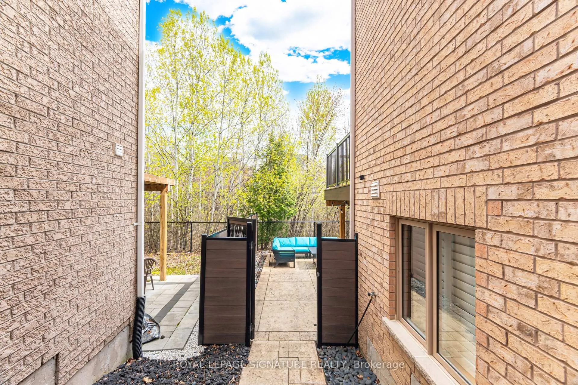 Photo 44 of 3149 Velebit Park Boulevard, Burlington, Alton — HOMEH