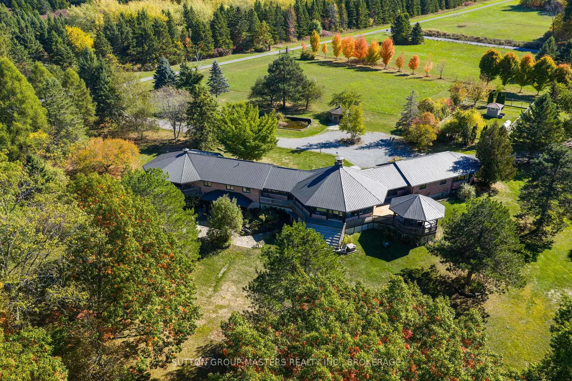 Photo 3 of 314 Baseline Road, Frontenac Islands, The Islands — HOMEH