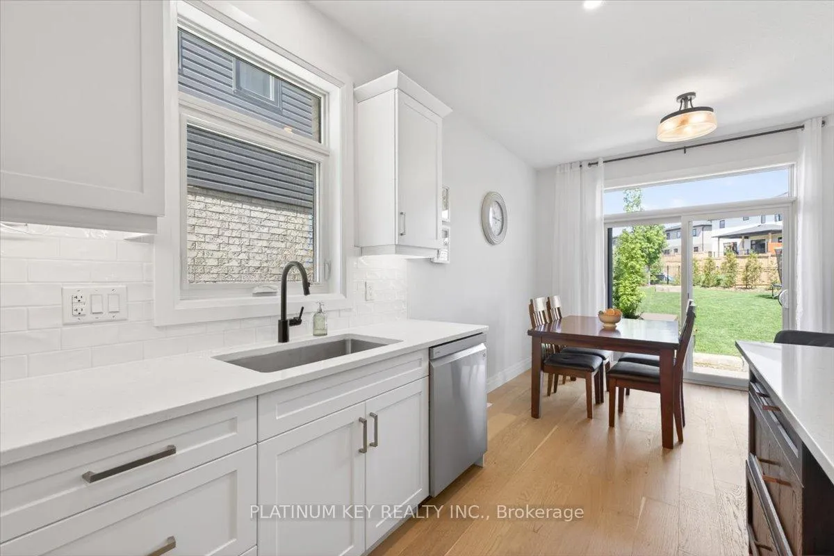 Photo 9 of 136 Daventry Way, Middlesex Centre, Kilworth — HOMEH