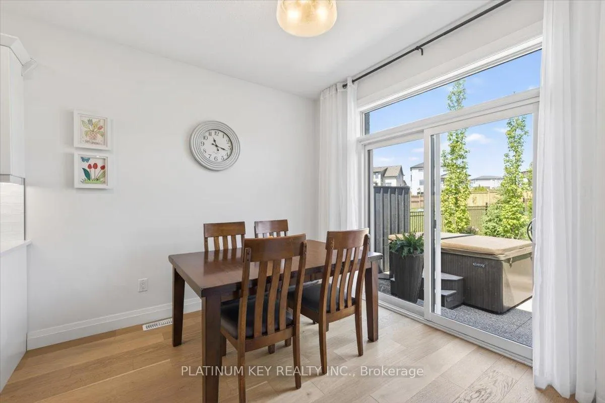 Photo 11 of 136 Daventry Way, Middlesex Centre, Kilworth — HOMEH
