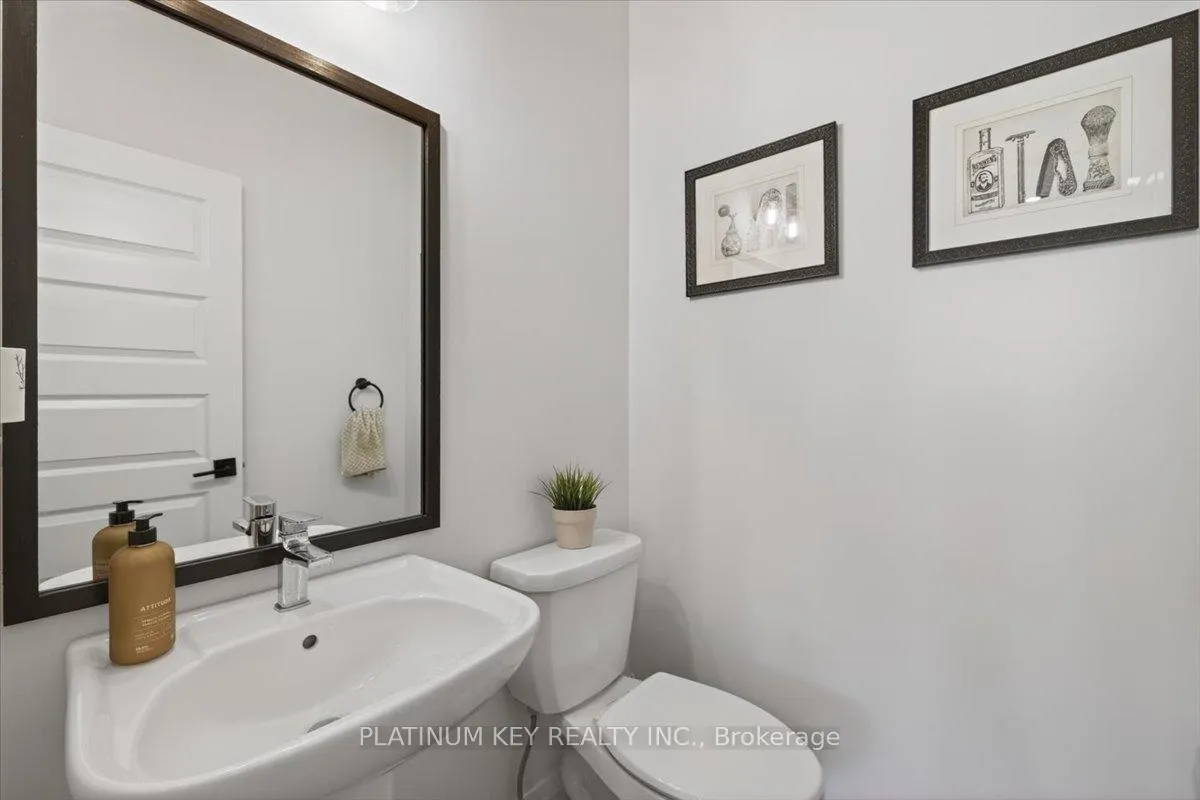Photo 15 of 136 Daventry Way, Middlesex Centre, Kilworth — HOMEH