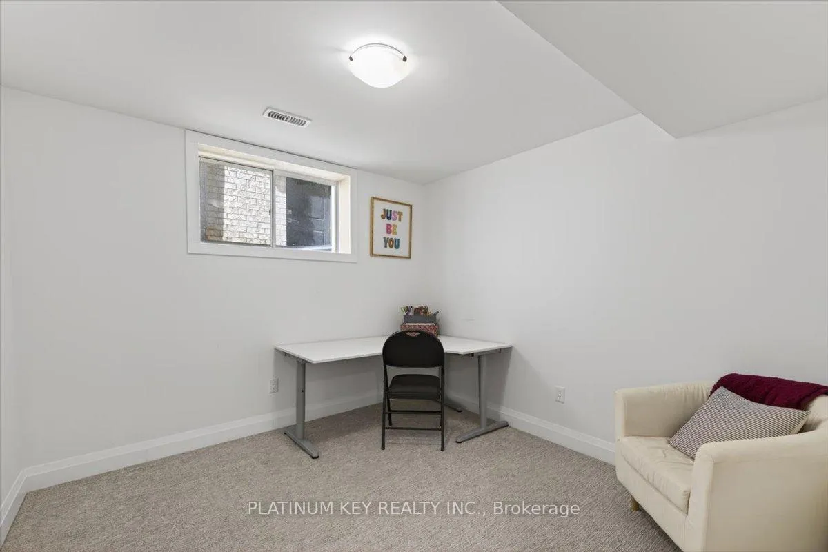 Photo 26 of 136 Daventry Way, Middlesex Centre, Kilworth — HOMEH