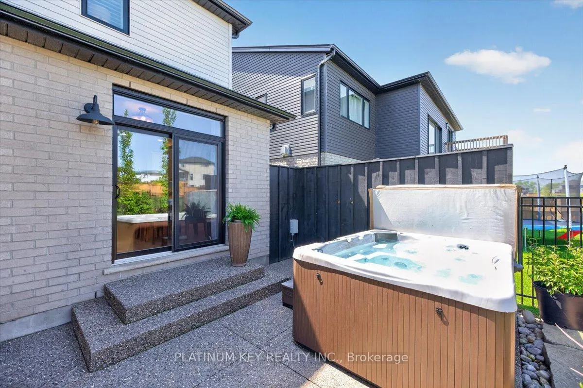 Photo 30 of 136 Daventry Way, Middlesex Centre, Kilworth — HOMEH