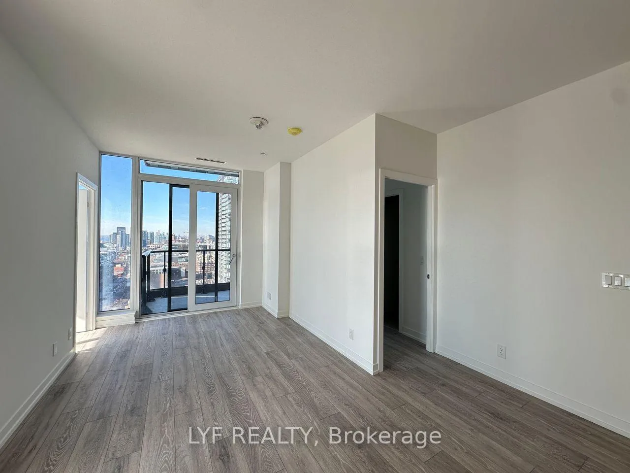Photo 3 of Unit 2802, 55 Mercer Street, Toronto, Waterfront Communities — HOMEH
