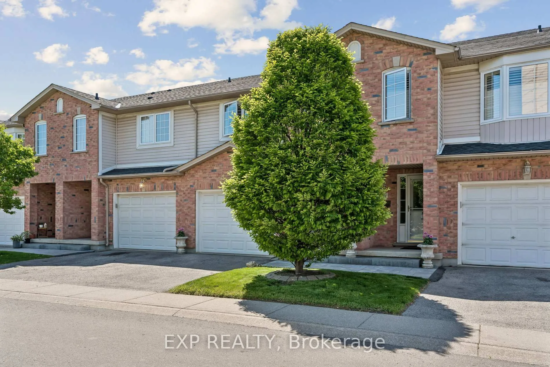Photo 3 of Unit 34, 485 Green Road, Hamilton, Lakeshore — HOMEH