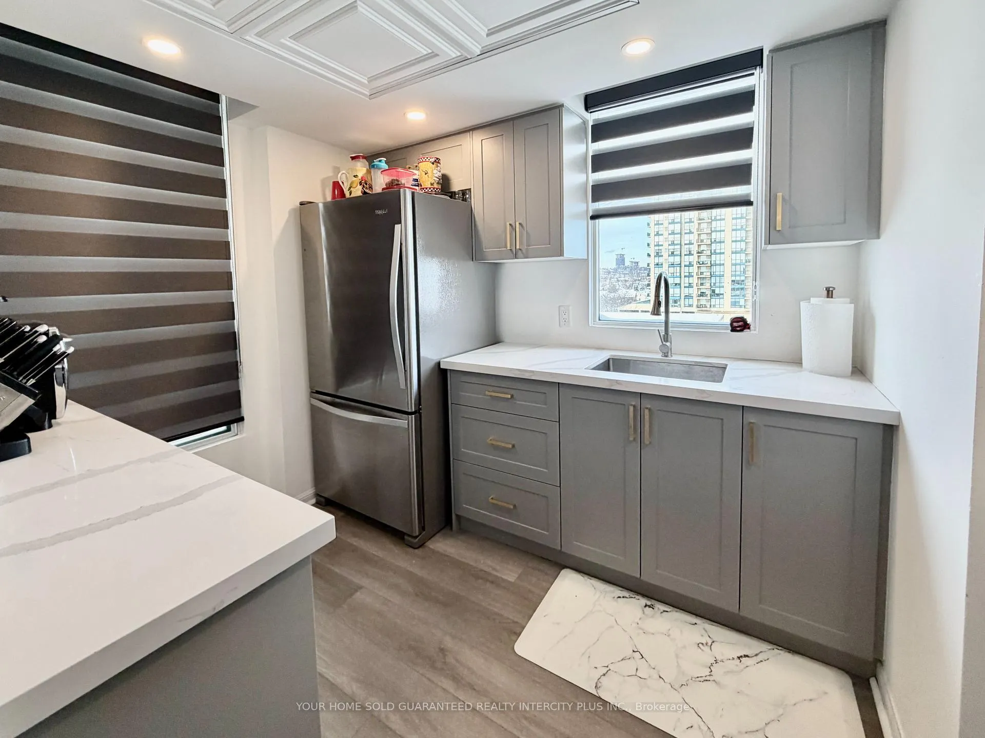 Photo 9 of Unit 704, 75 Ellen Street, Barrie, City Centre — HOMEH
