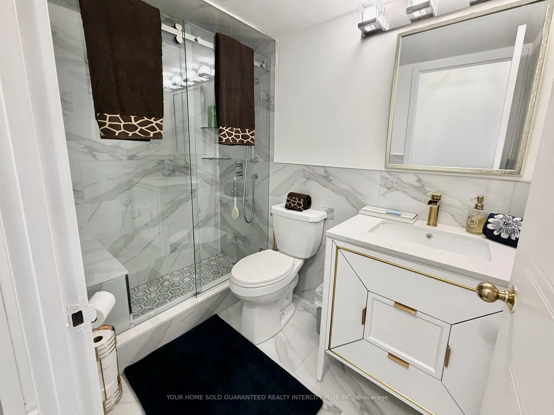 Photo 11 of Unit 704, 75 Ellen Street, Barrie, City Centre — HOMEH