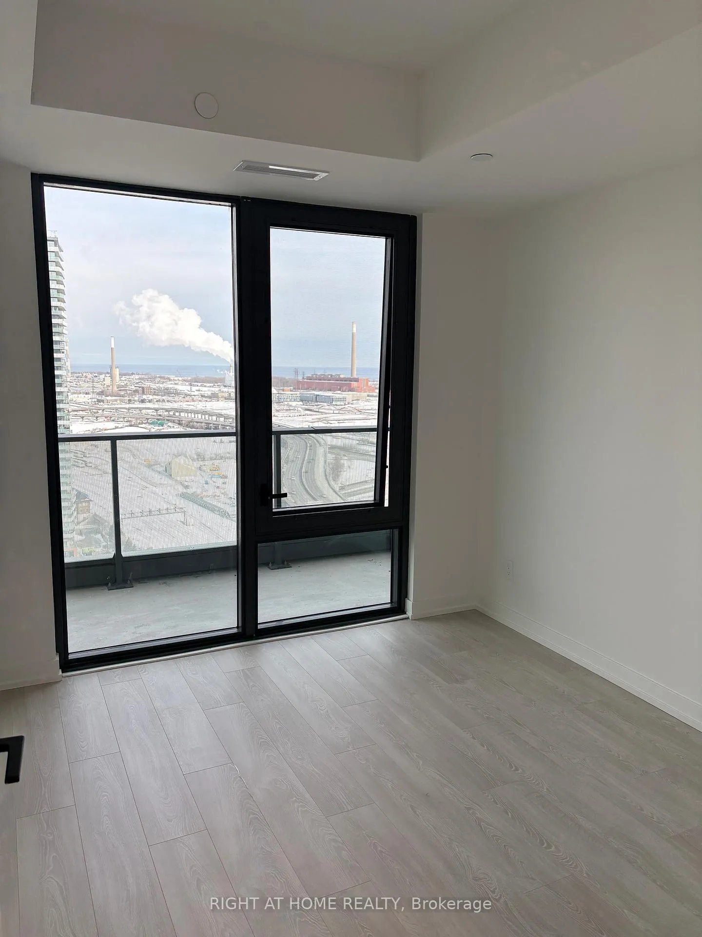 Photo 2 of Unit 2711, 35 Parliament Street E, Toronto, Waterfront Communities — HOMEH