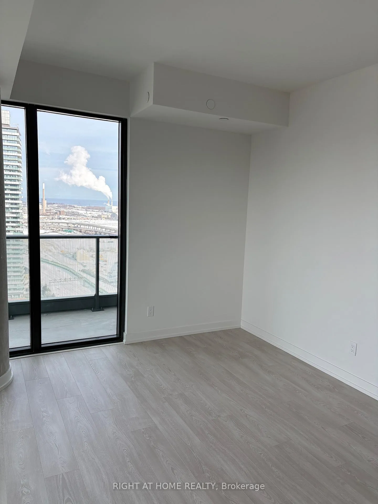 Photo 6 of Unit 2711, 35 Parliament Street E, Toronto, Waterfront Communities — HOMEH
