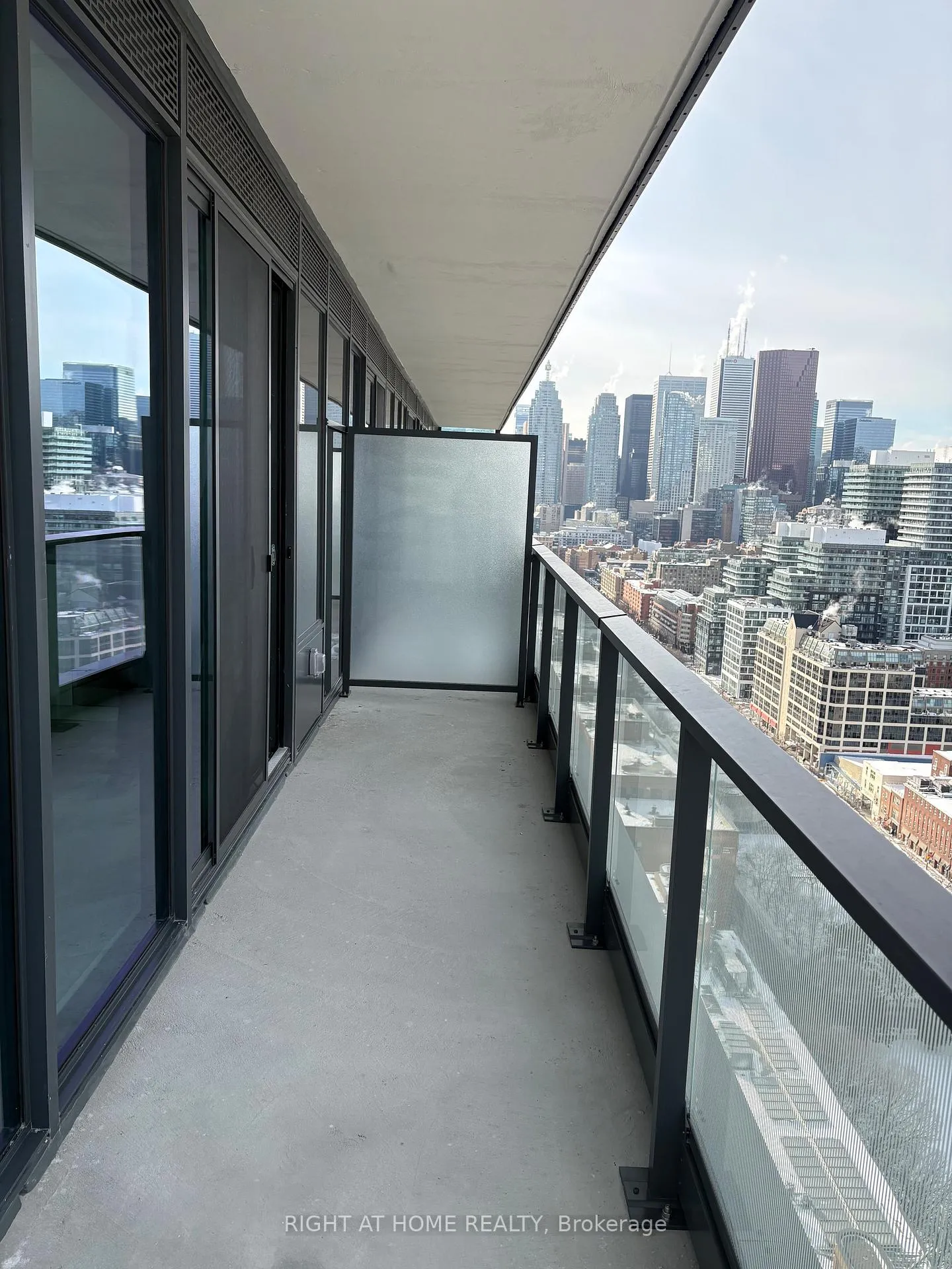 Photo 7 of Unit 2711, 35 Parliament Street E, Toronto, Waterfront Communities — HOMEH