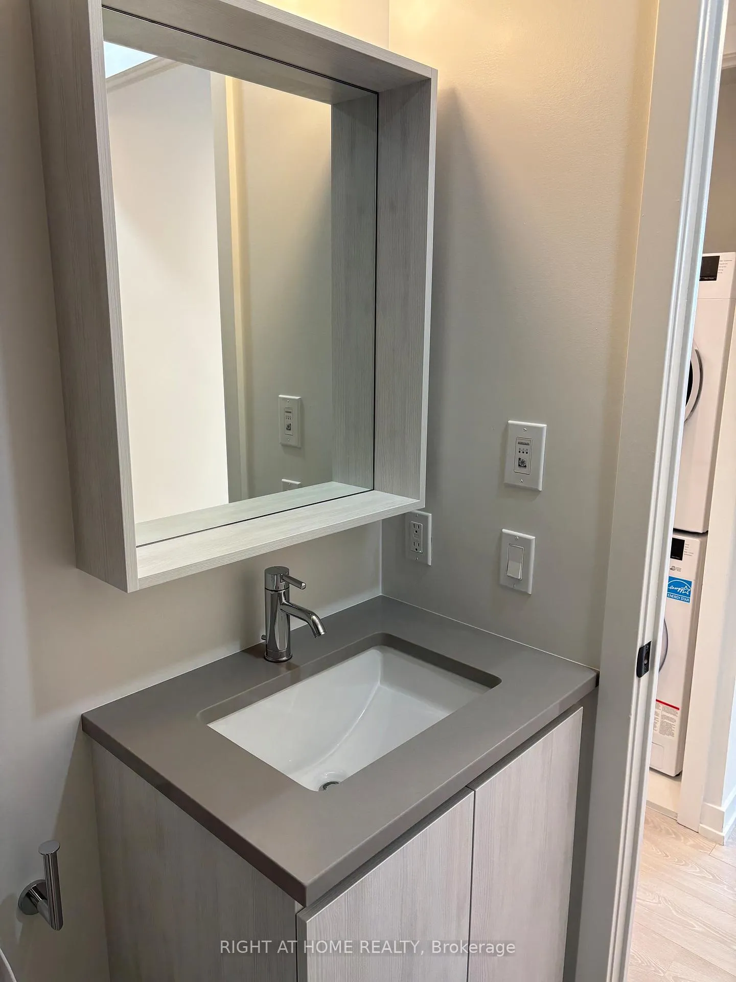 Photo 9 of Unit 2711, 35 Parliament Street E, Toronto, Waterfront Communities — HOMEH