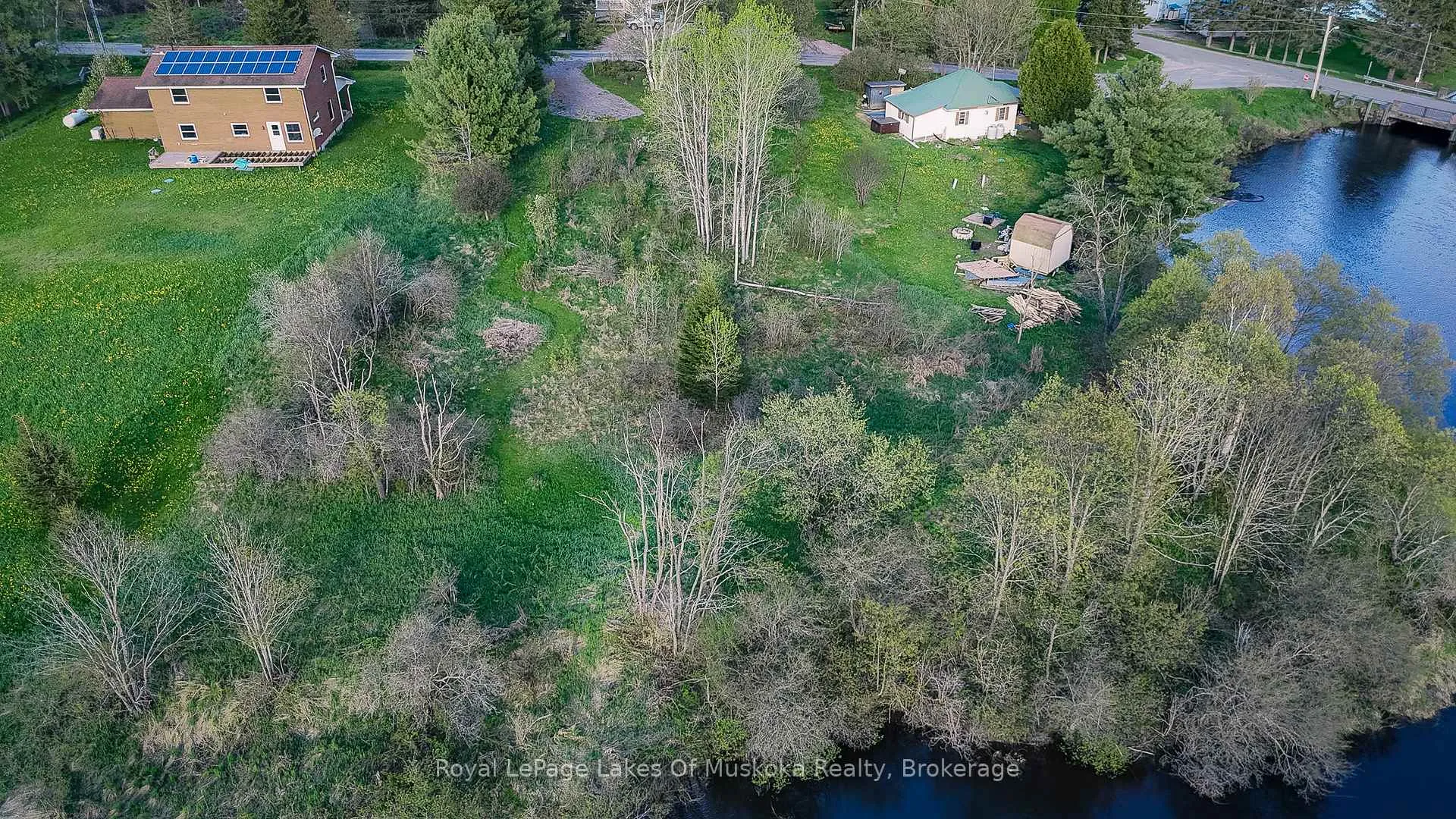Photo 4 of 14 George Street, Magnetawan — HOMEH