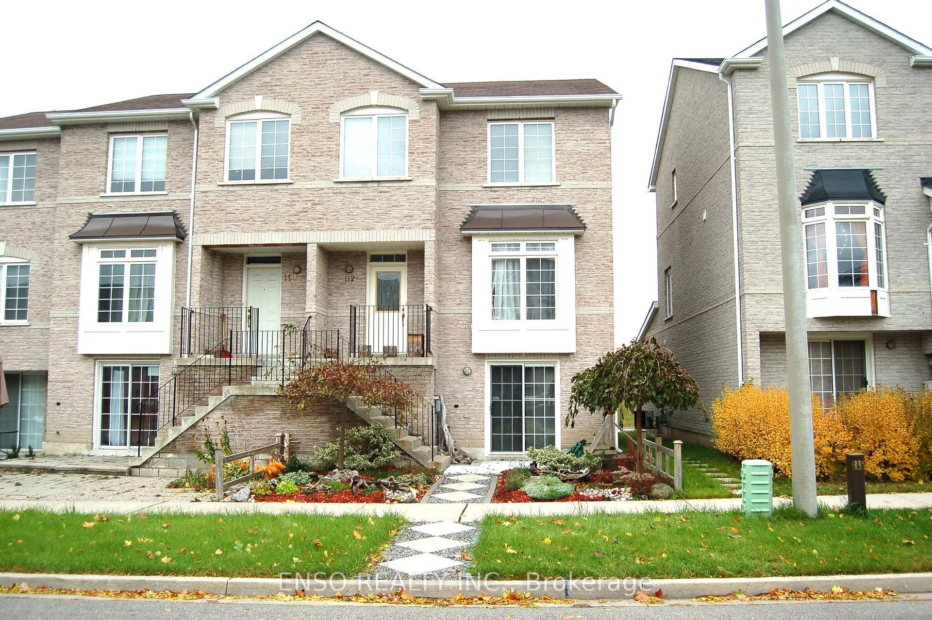 Photo 1 of 112 Sunway Square, Markham, Raymerville — HOMEH