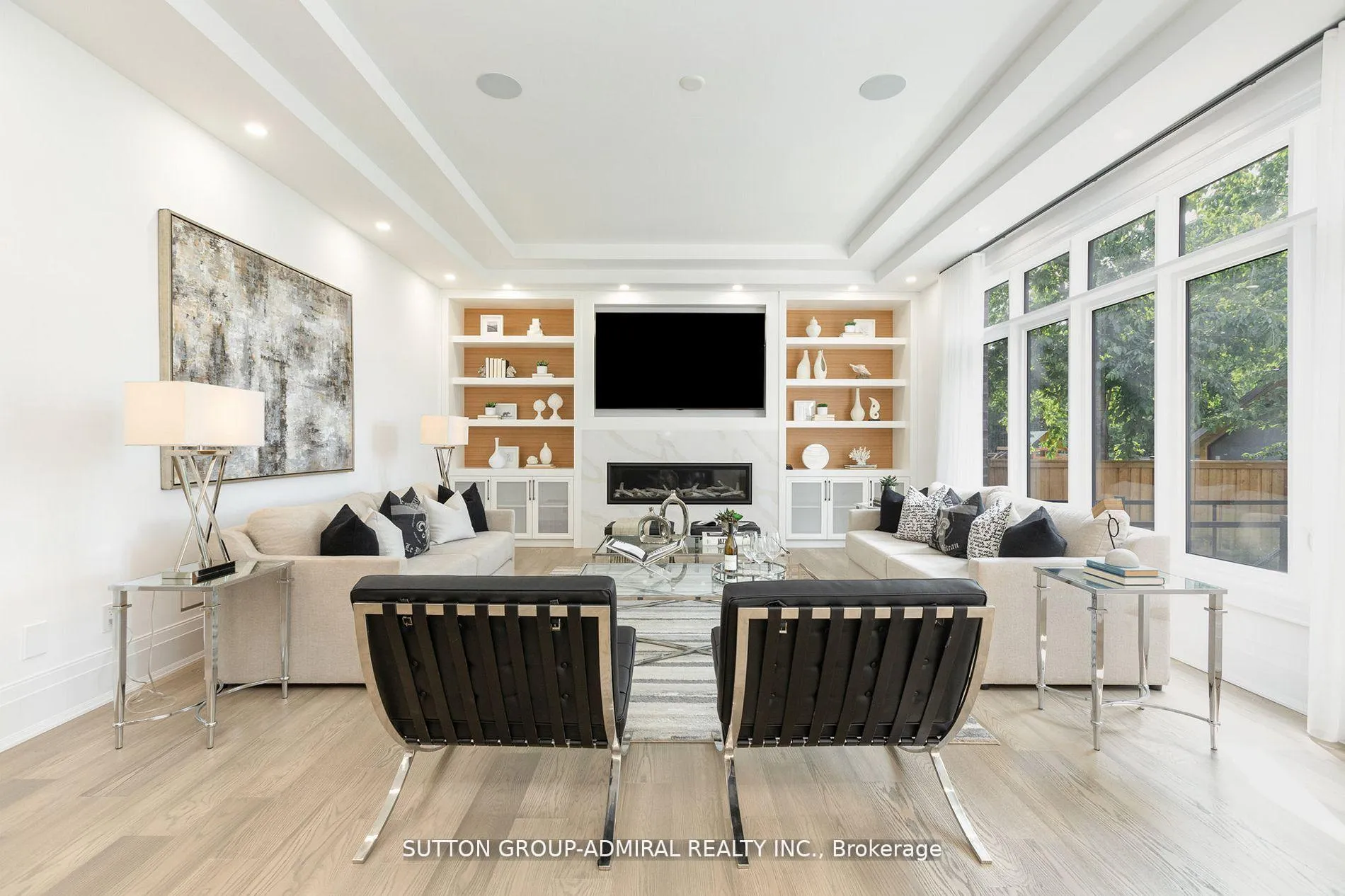 Photo 7 of 125 Regina Avenue, Toronto, Englemount-Lawrence — HOMEH