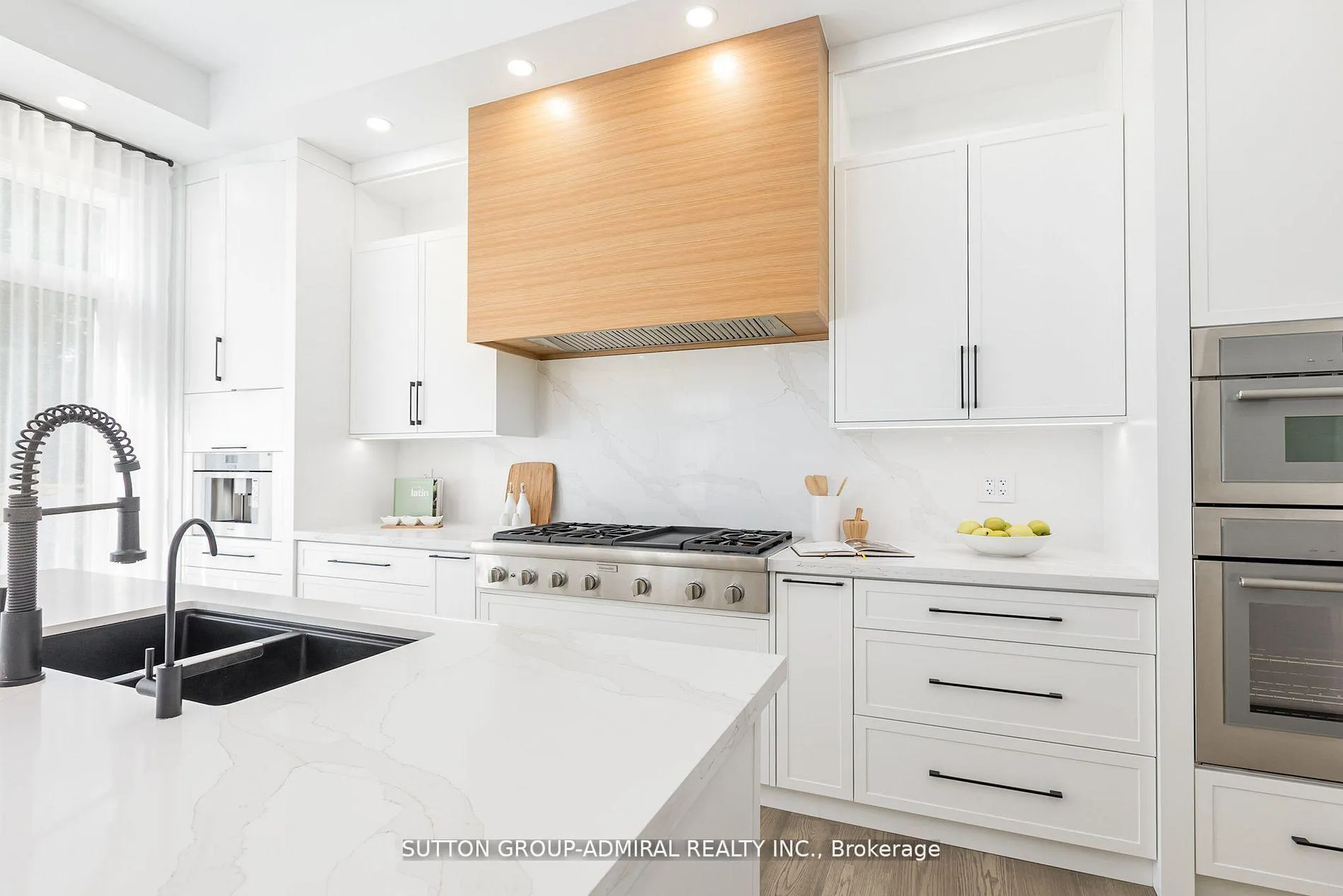 Photo 13 of 125 Regina Avenue, Toronto, Englemount-Lawrence — HOMEH