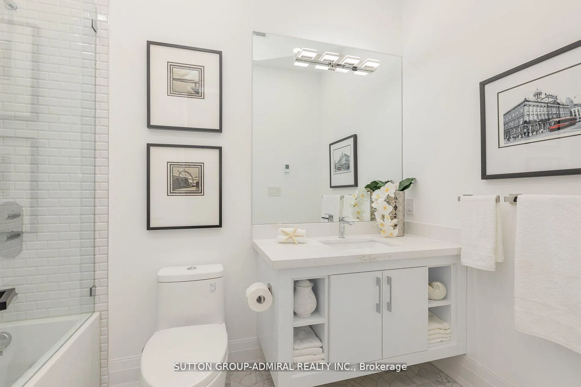 Photo 24 of 125 Regina Avenue, Toronto, Englemount-Lawrence — HOMEH