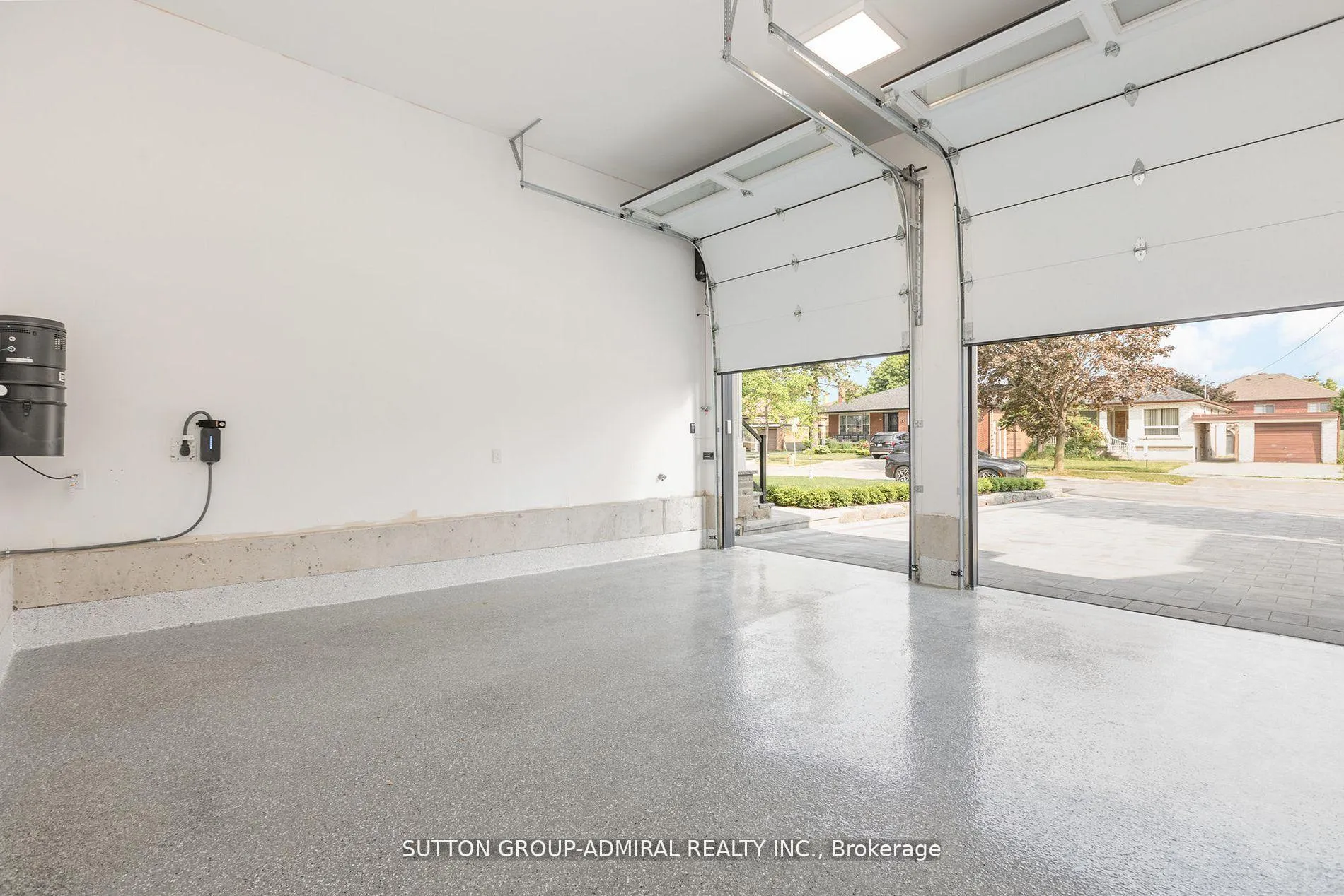 Photo 30 of 125 Regina Avenue, Toronto, Englemount-Lawrence — HOMEH