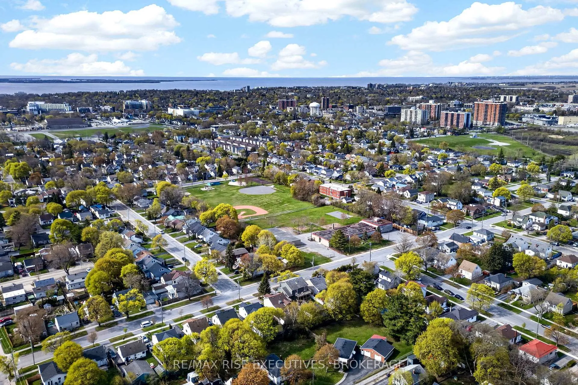 Photo 41 of 29 Seventh Avenue, Kingston, East of Sir John A. Blvd — HOMEH