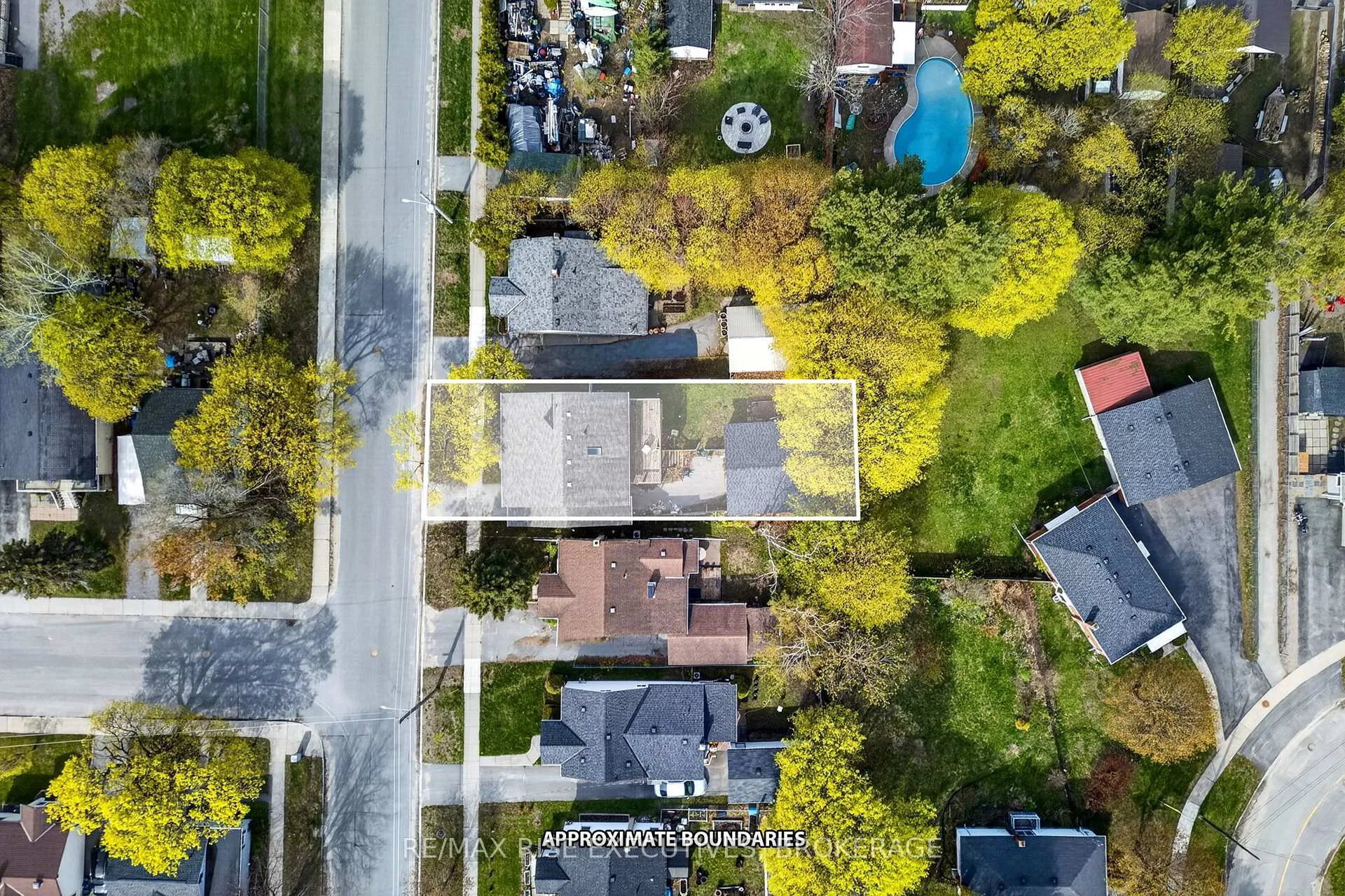 Photo 44 of 29 Seventh Avenue, Kingston, East of Sir John A. Blvd — HOMEH