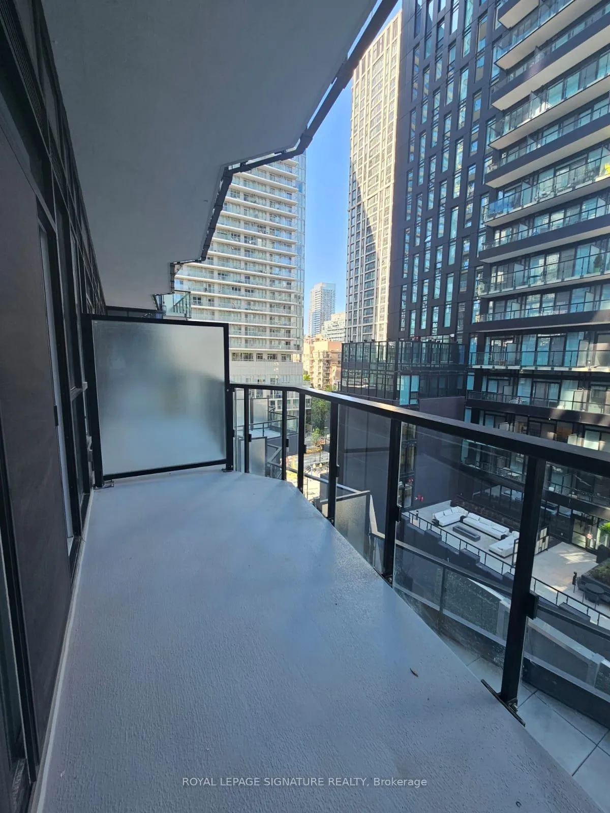 Photo 12 of Unit 609, 110 Broadway Avenue, Toronto, Mount Pleasant West — HOMEH