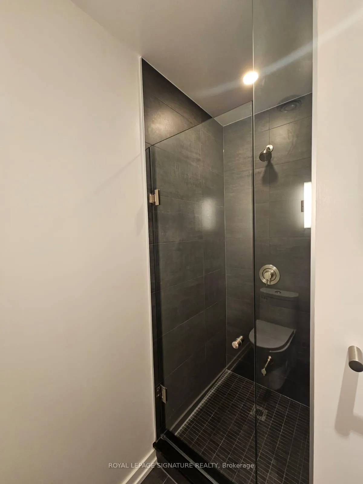 Photo 15 of Unit 609, 110 Broadway Avenue, Toronto, Mount Pleasant West — HOMEH