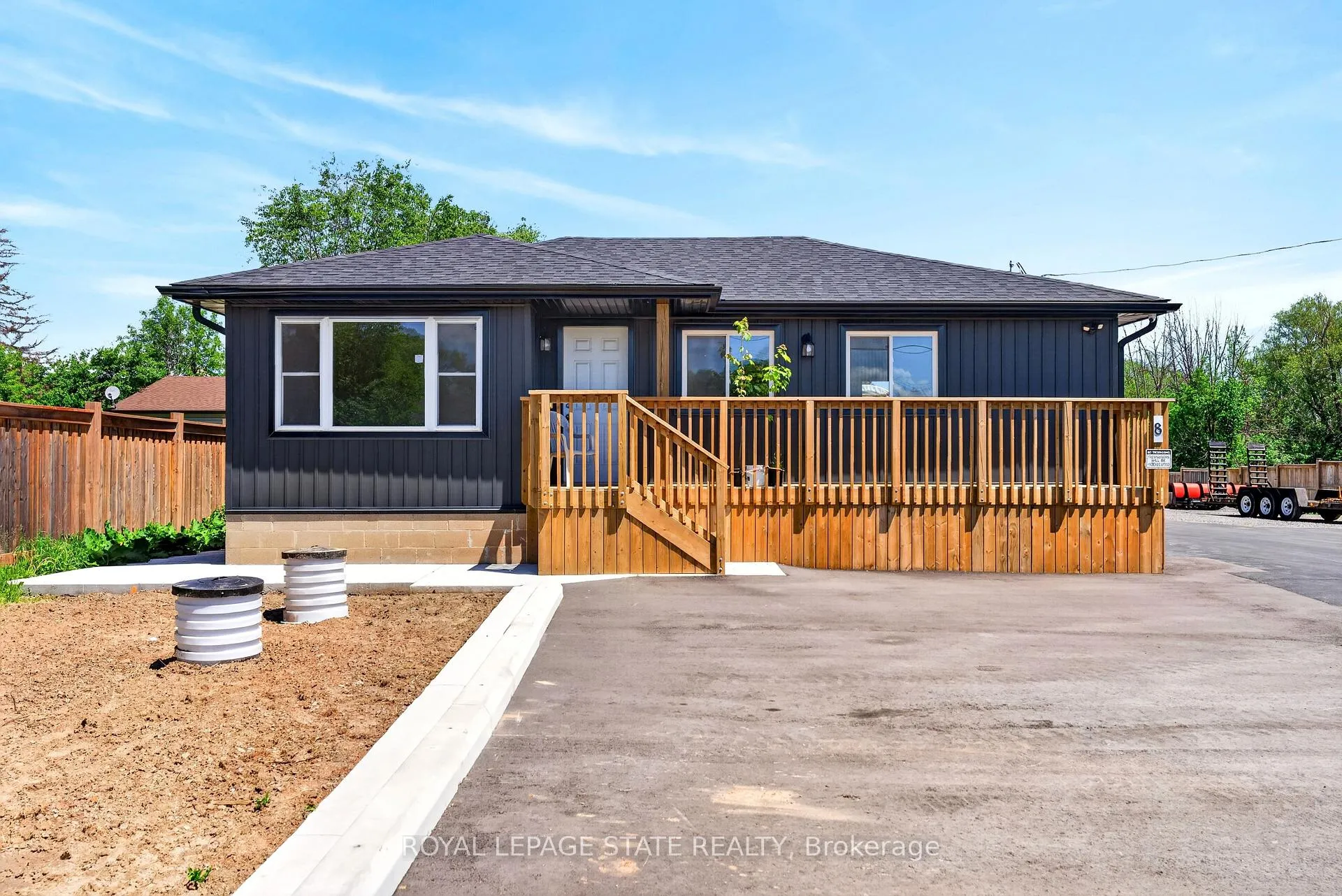 Photo 6 of Unit Upper, 8 Cornell Avenue, Hamilton, Stoney Creek Industrial — HOMEH
