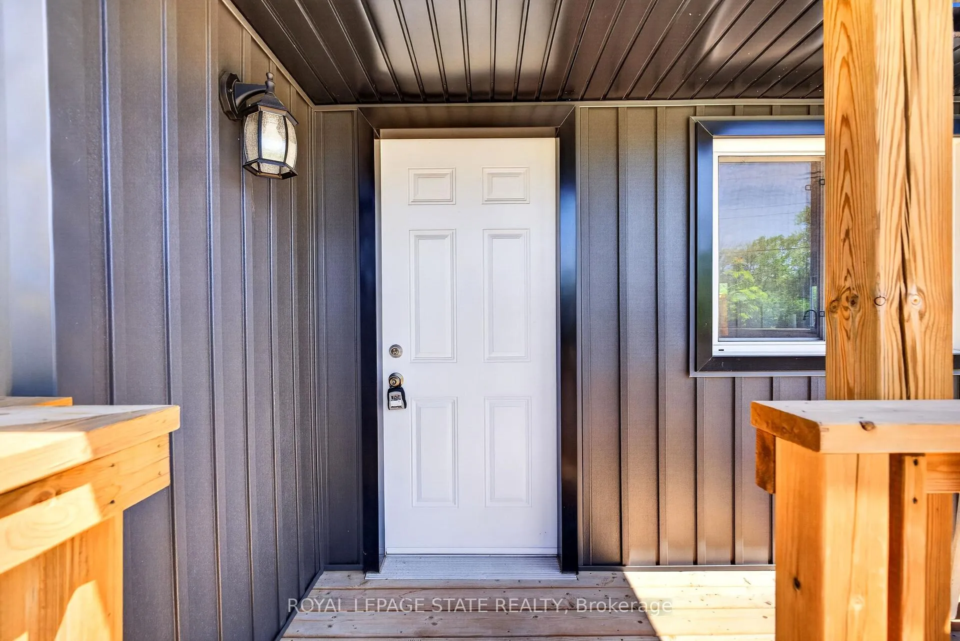 Photo 8 of Unit Upper, 8 Cornell Avenue, Hamilton, Stoney Creek Industrial — HOMEH
