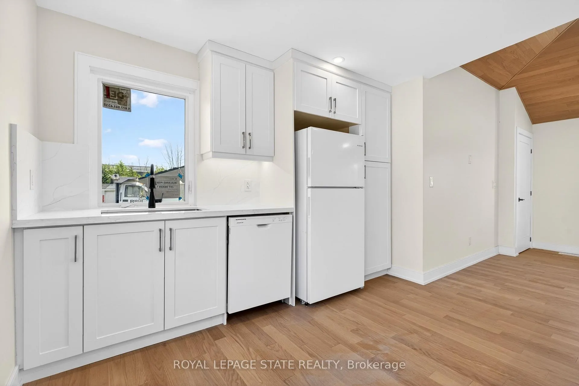 Photo 21 of Unit Upper, 8 Cornell Avenue, Hamilton, Stoney Creek Industrial — HOMEH