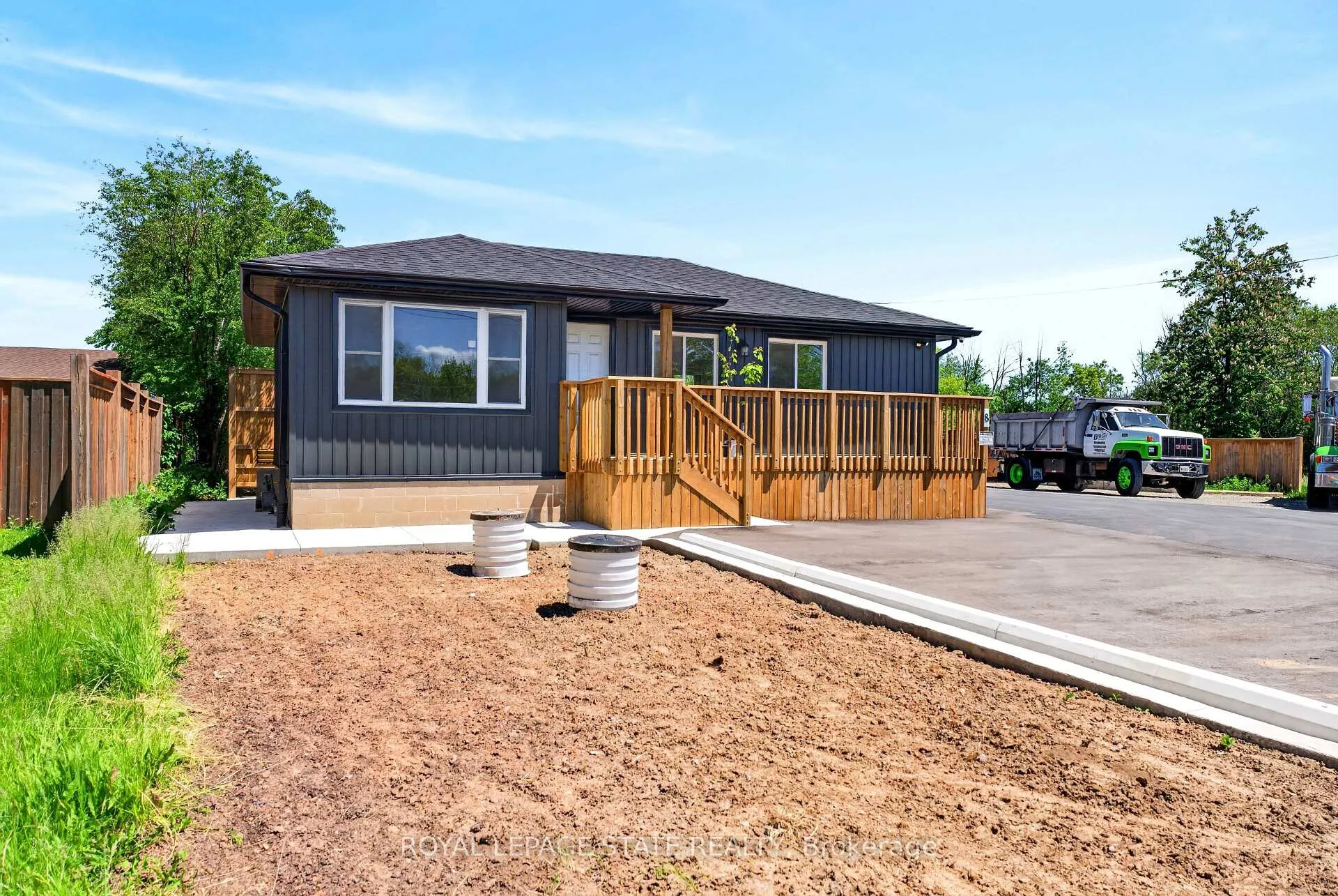 Photo 31 of Unit Upper, 8 Cornell Avenue, Hamilton, Stoney Creek Industrial — HOMEH