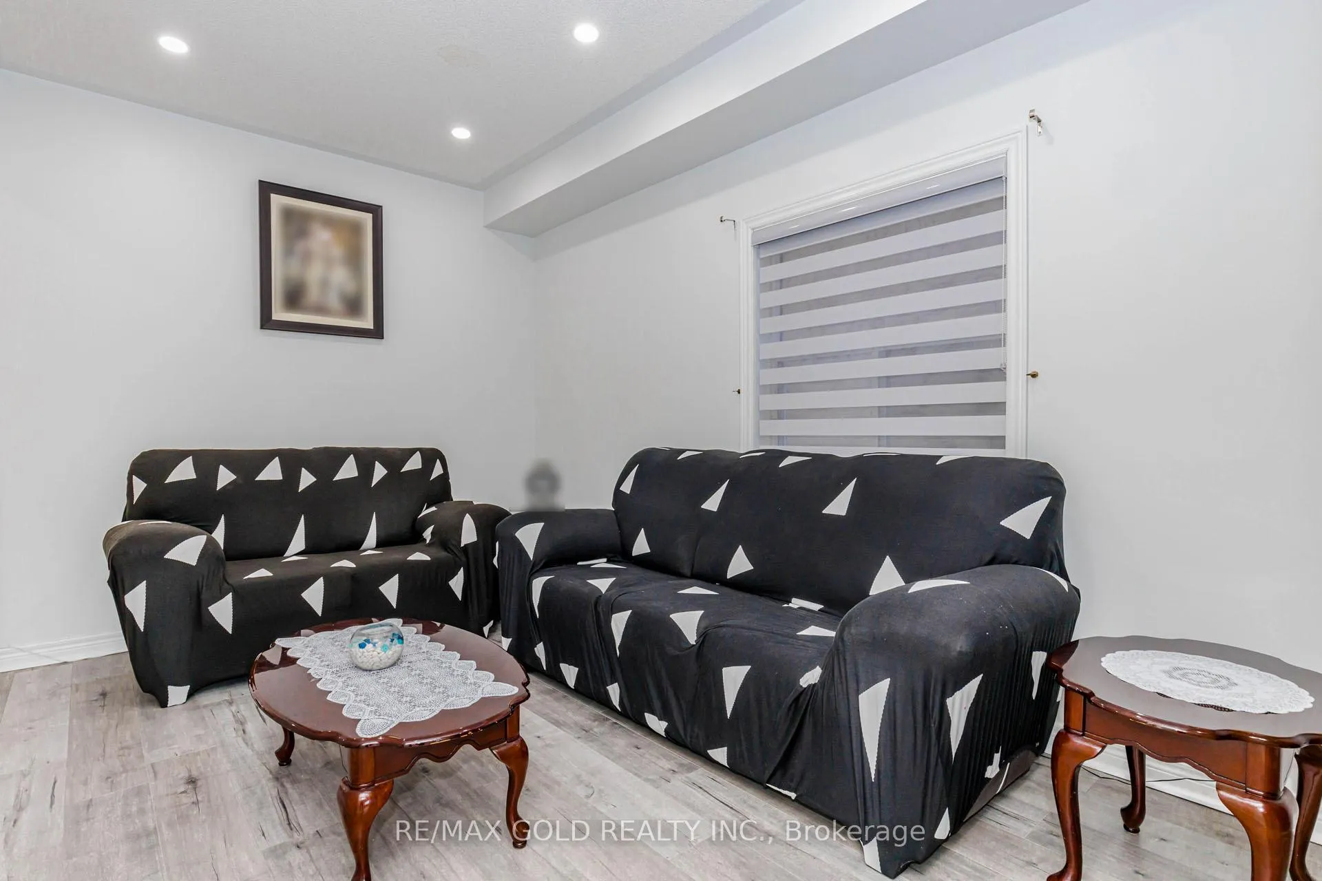 Photo 5 of Unit Upper Level only, 93 Footbridge Crescent, Brampton, Sandringham-Wellington — HOMEH
