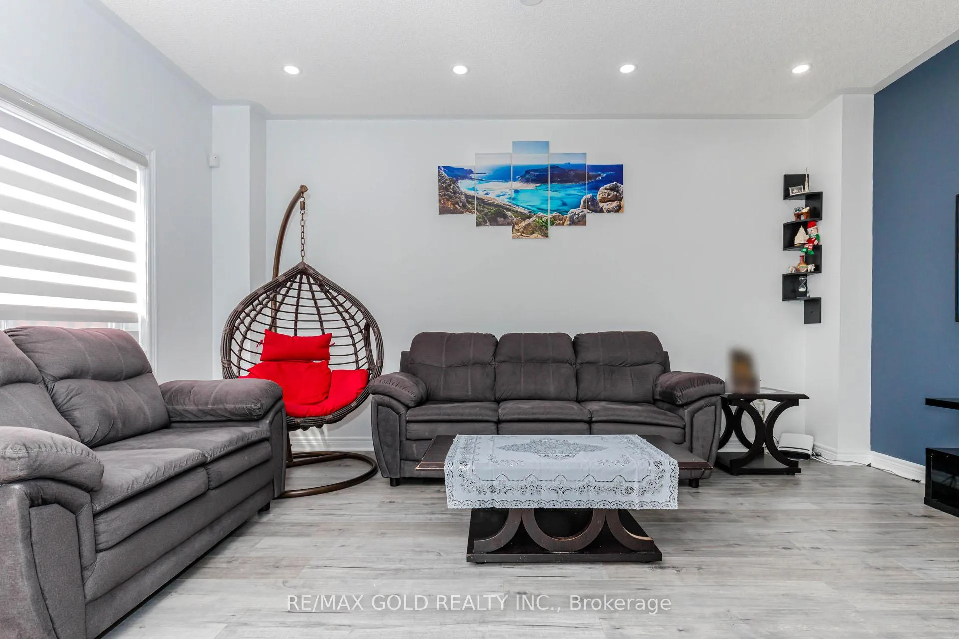 Photo 7 of Unit Upper Level only, 93 Footbridge Crescent, Brampton, Sandringham-Wellington — HOMEH