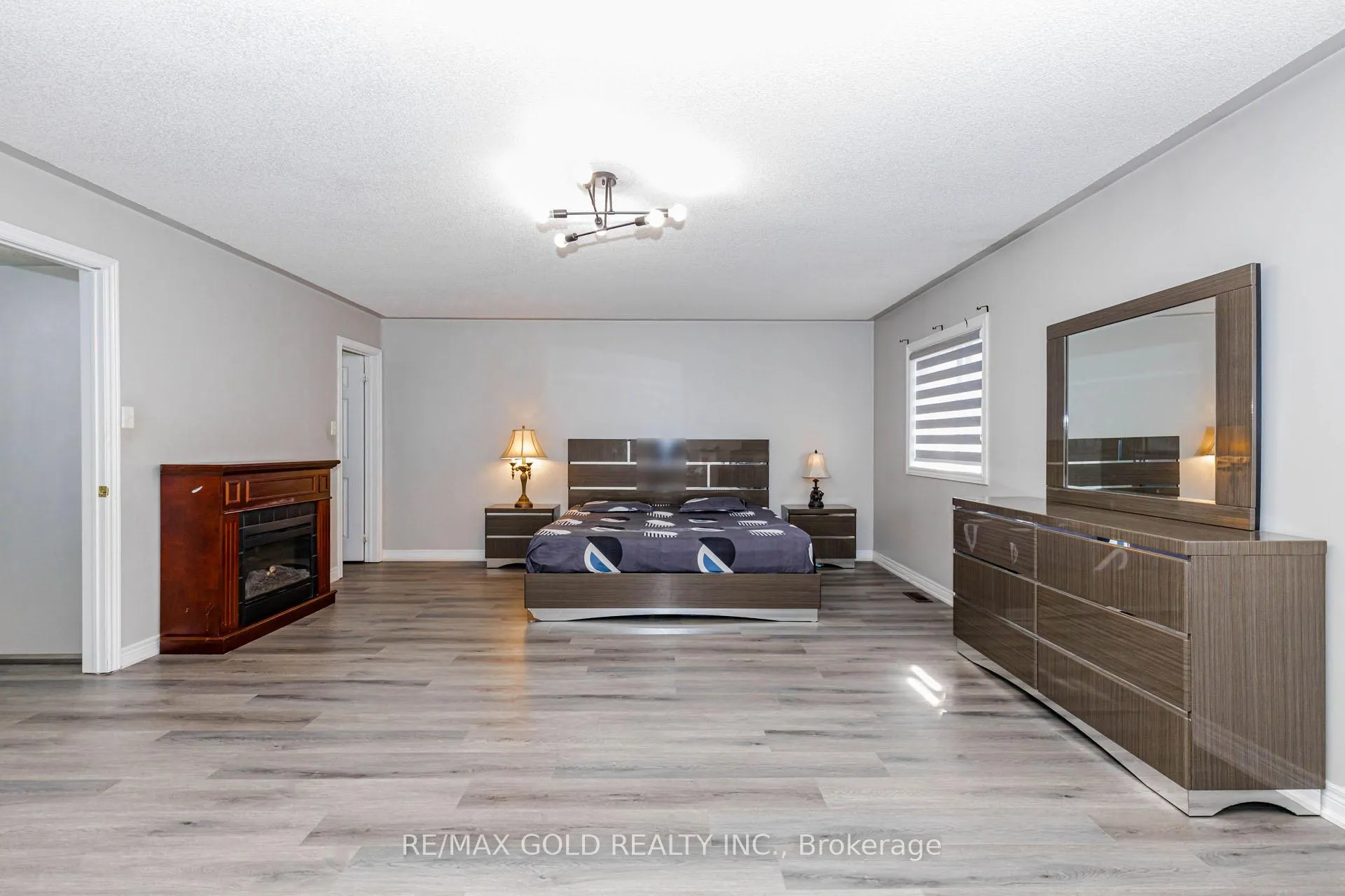Photo 14 of Unit Upper Level only, 93 Footbridge Crescent, Brampton, Sandringham-Wellington — HOMEH