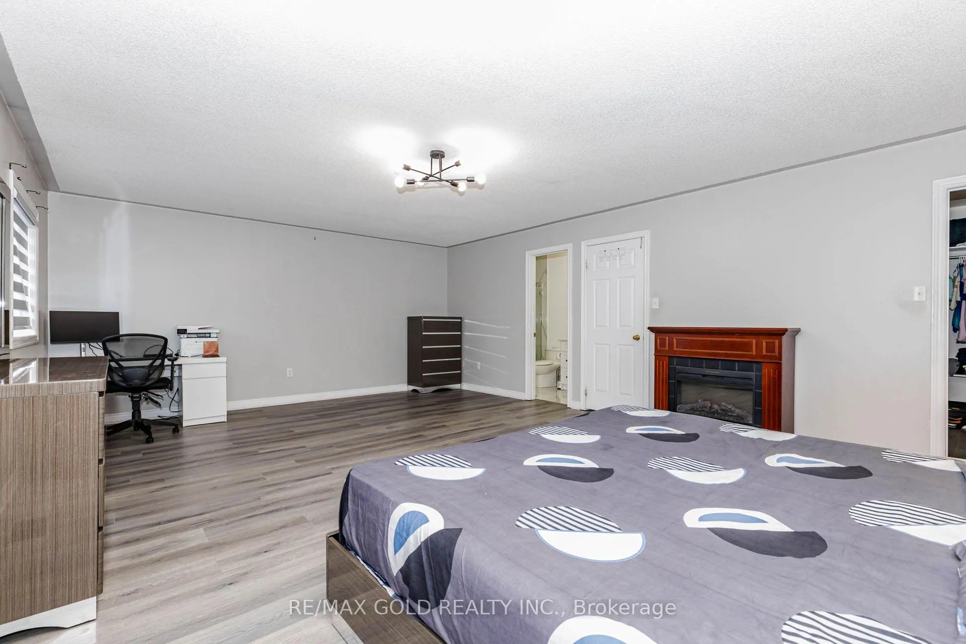 Photo 15 of Unit Upper Level only, 93 Footbridge Crescent, Brampton, Sandringham-Wellington — HOMEH