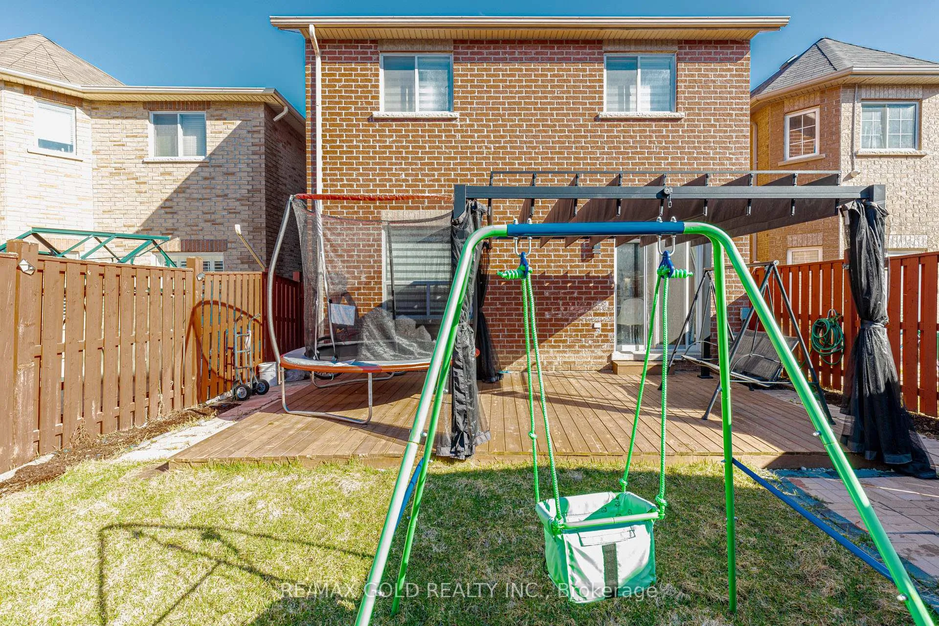 Photo 23 of Unit Upper Level only, 93 Footbridge Crescent, Brampton, Sandringham-Wellington — HOMEH